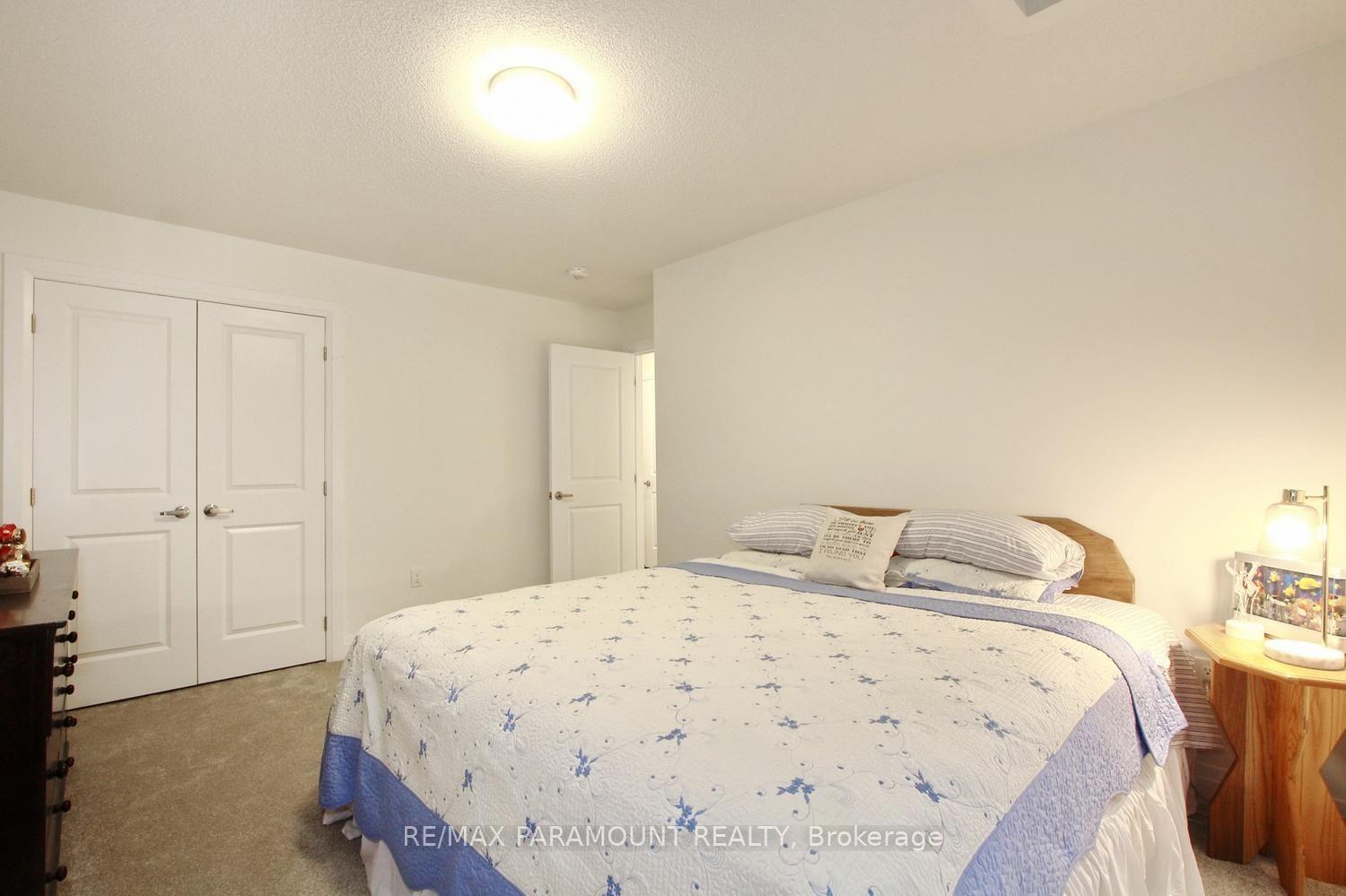 Photo 32 of 24 Kings Hill Drive, Brampton, Northwest Brampton — HOMEH