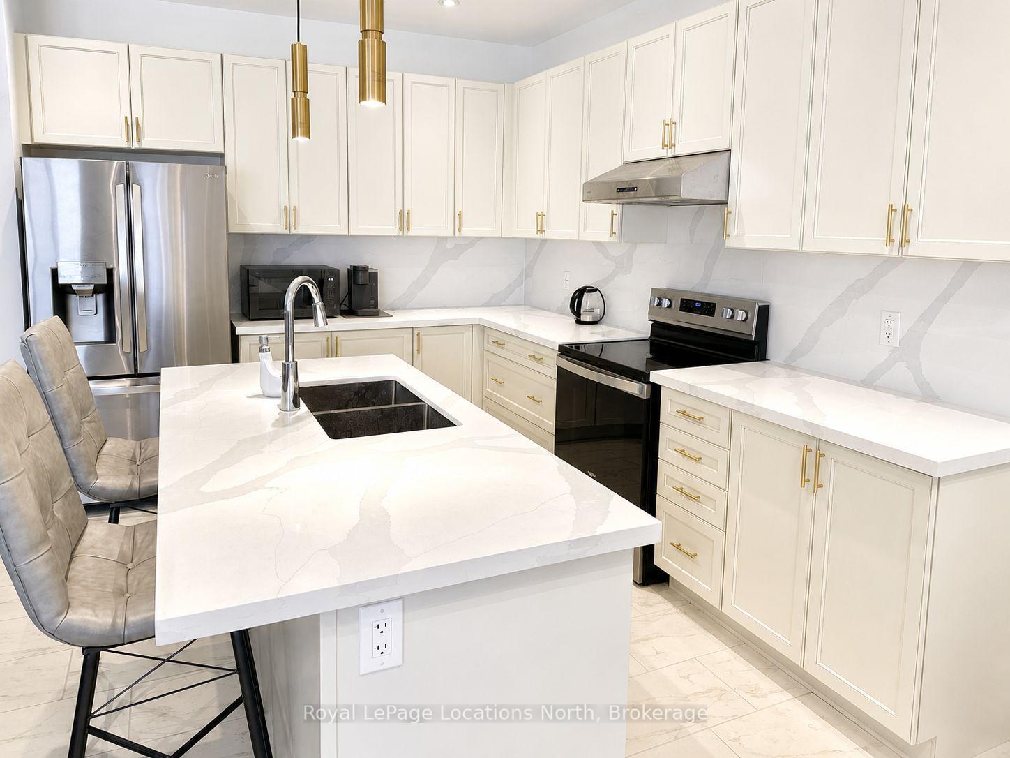 Photo 2 of 316 Ramblewood Drive, Wasaga Beach — HOMEH