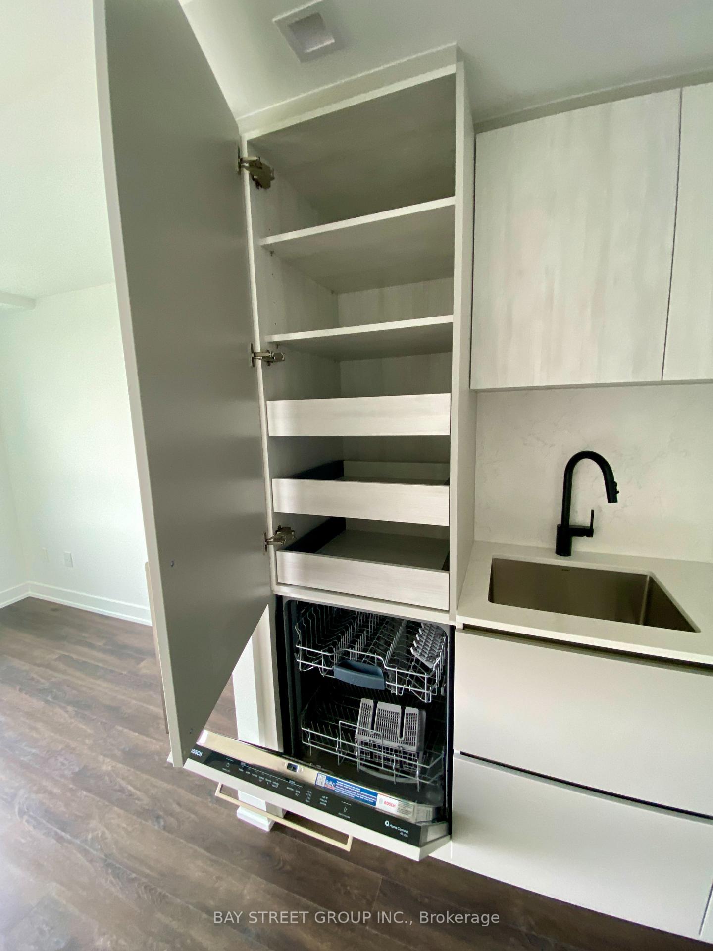 Photo 9 of Unit 3508, 609 Sherbourne Street, Toronto, North St. James Town — HOMEH
