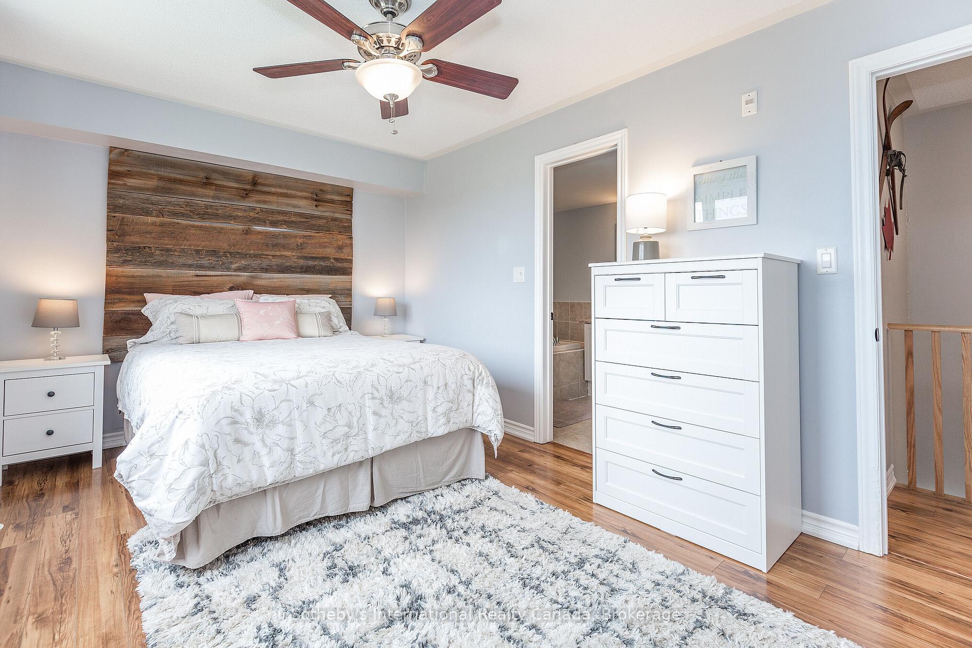 Photo 10 of 32 Joseph Trail, Collingwood — HOMEH
