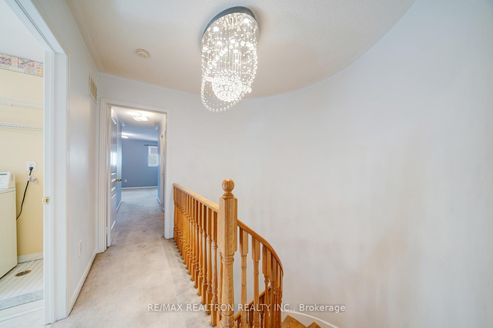 Photo 22 of 60 Harmony Road, Vaughan, Patterson — HOMEH