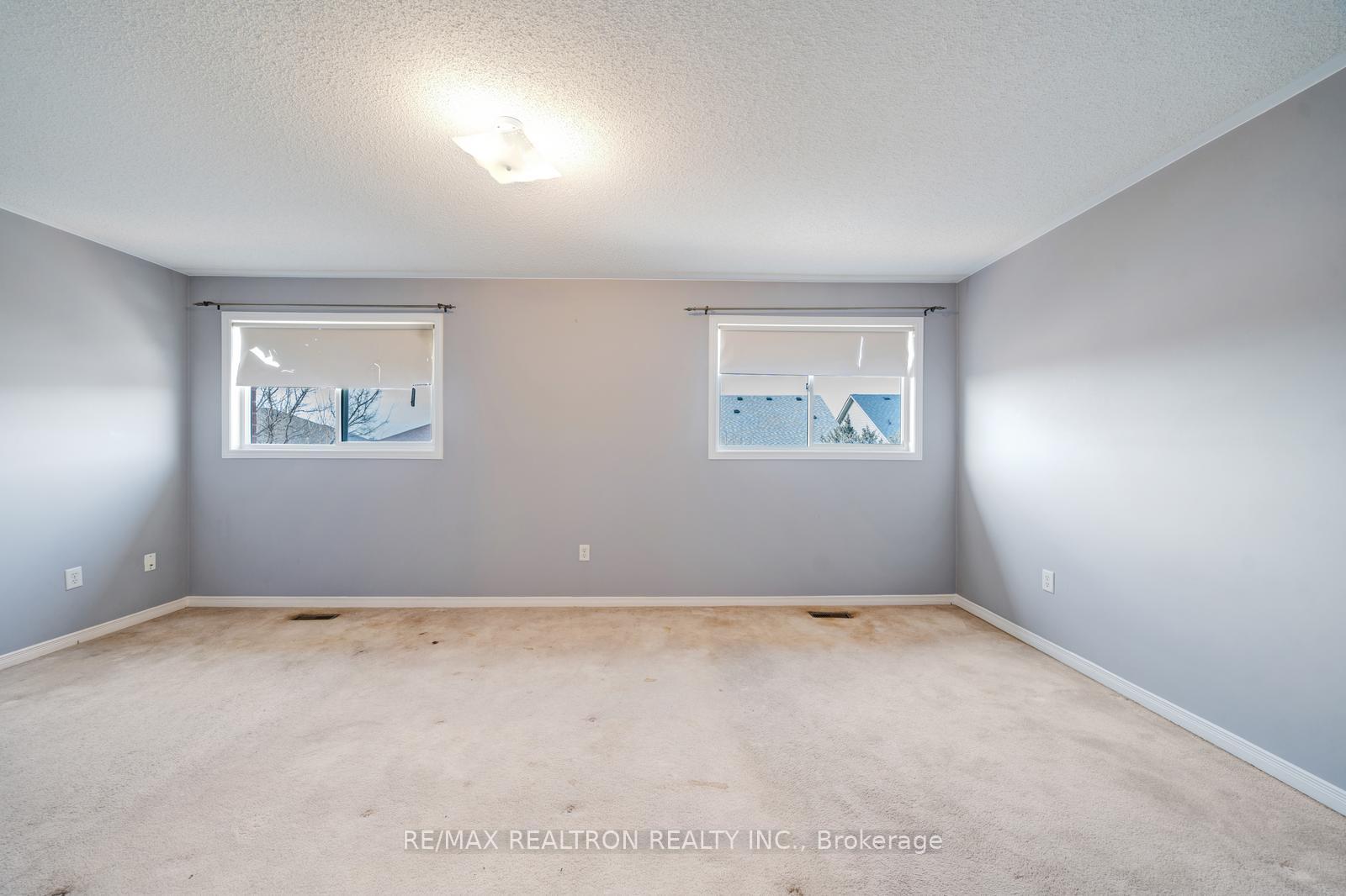 Photo 25 of 60 Harmony Road, Vaughan, Patterson — HOMEH
