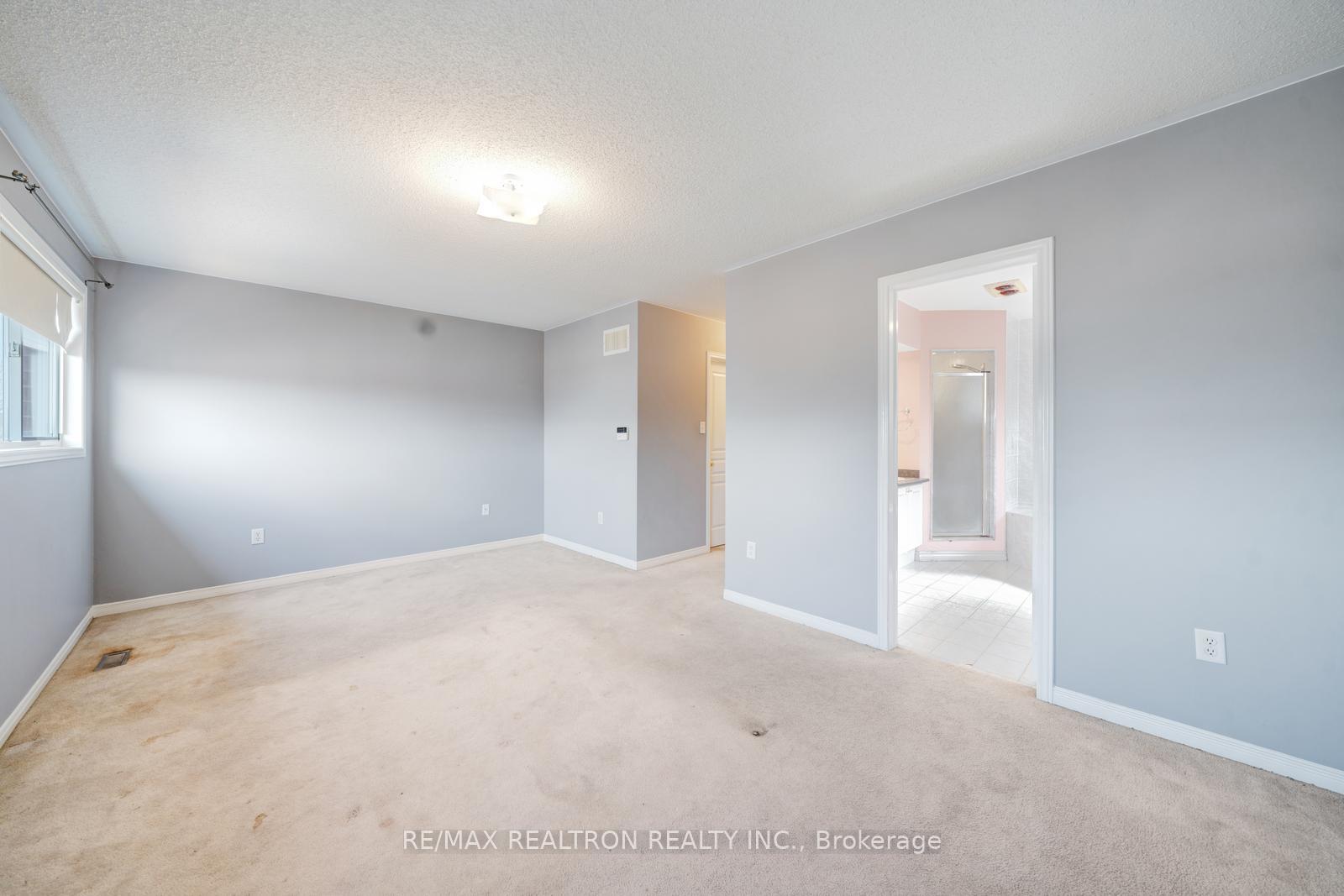 Photo 27 of 60 Harmony Road, Vaughan, Patterson — HOMEH