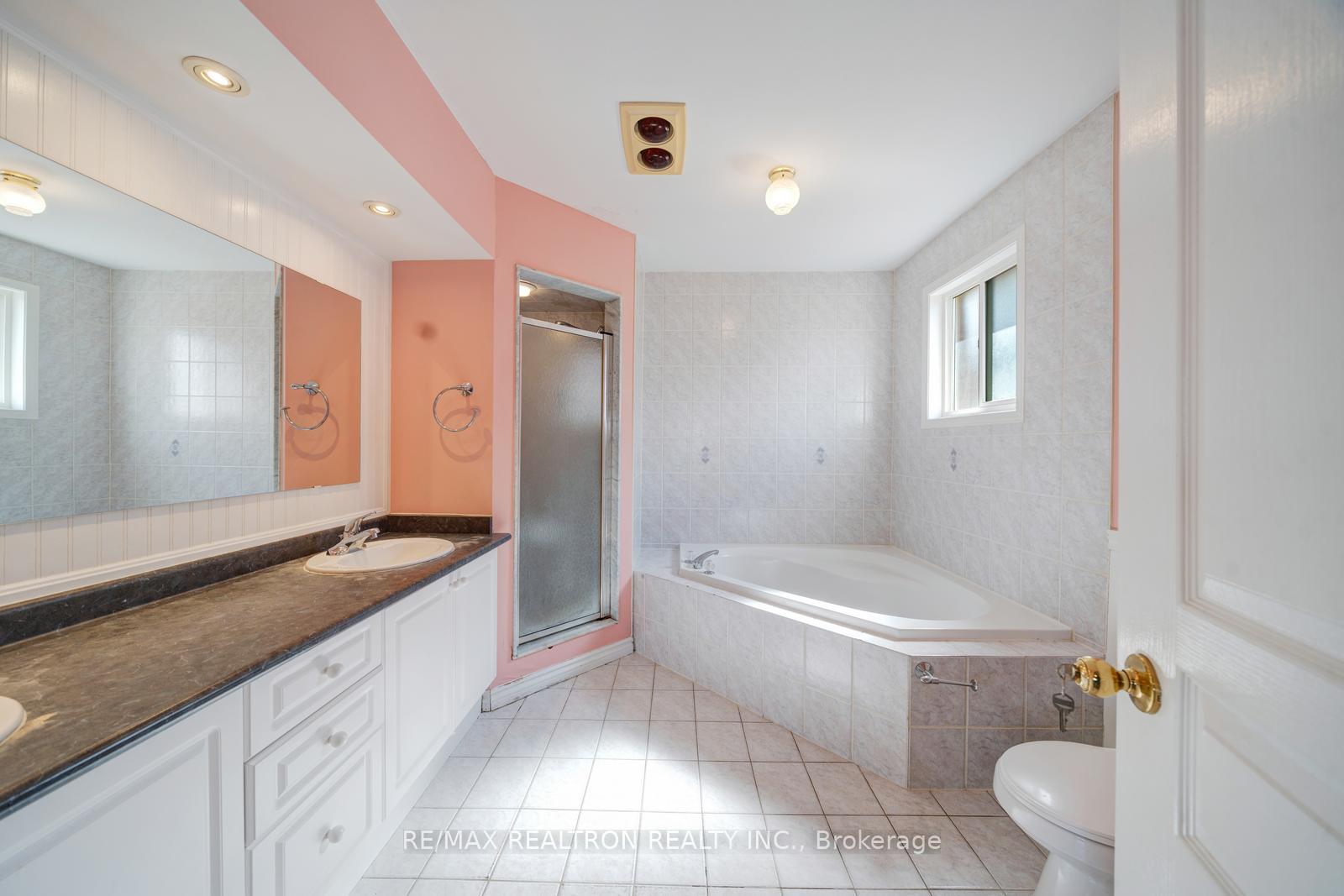 Photo 28 of 60 Harmony Road, Vaughan, Patterson — HOMEH