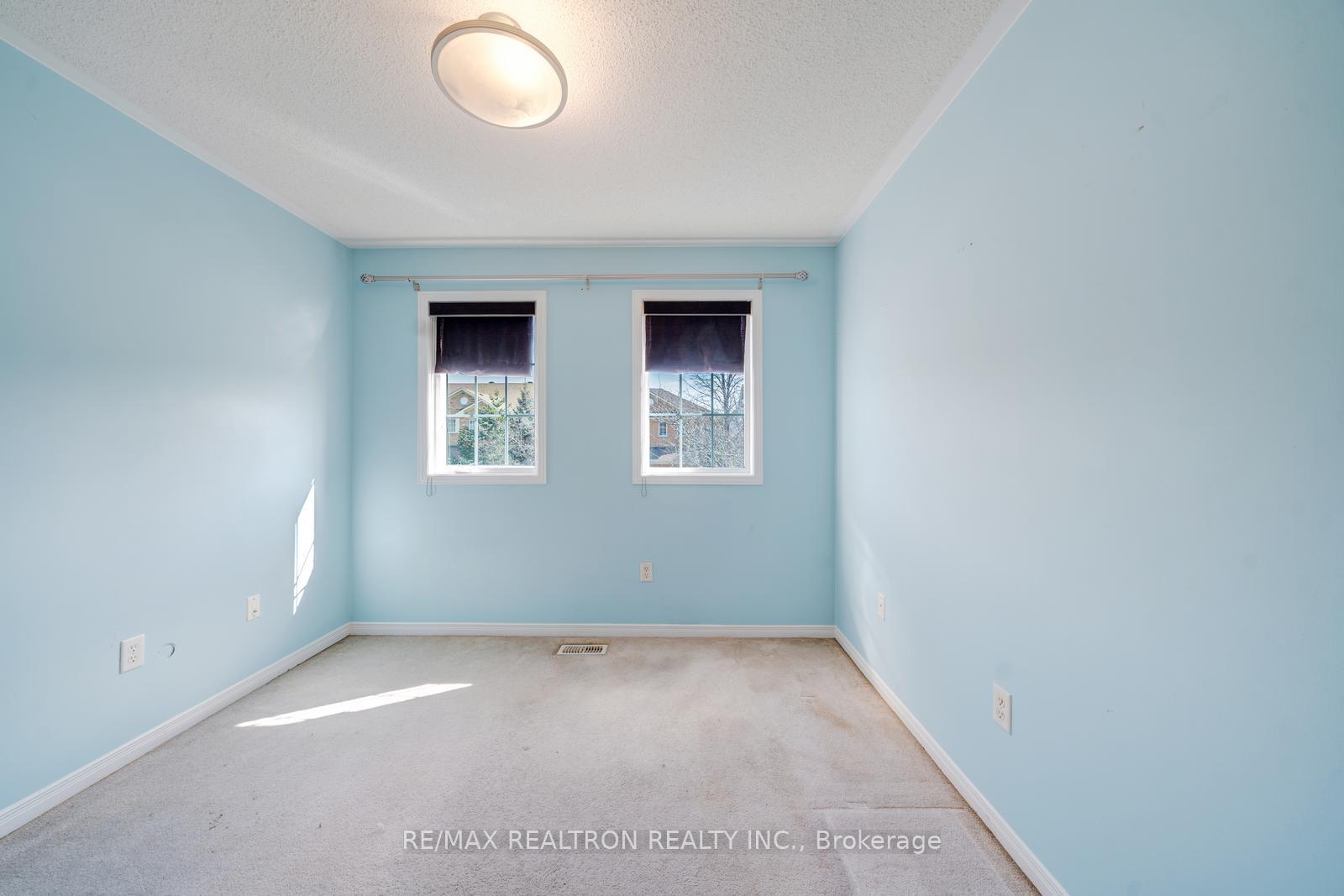Photo 33 of 60 Harmony Road, Vaughan, Patterson — HOMEH