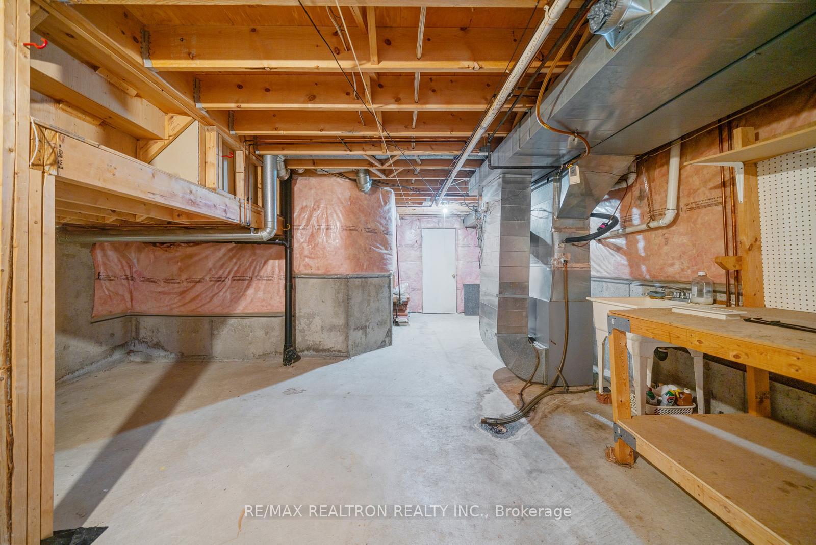 Photo 43 of 60 Harmony Road, Vaughan, Patterson — HOMEH