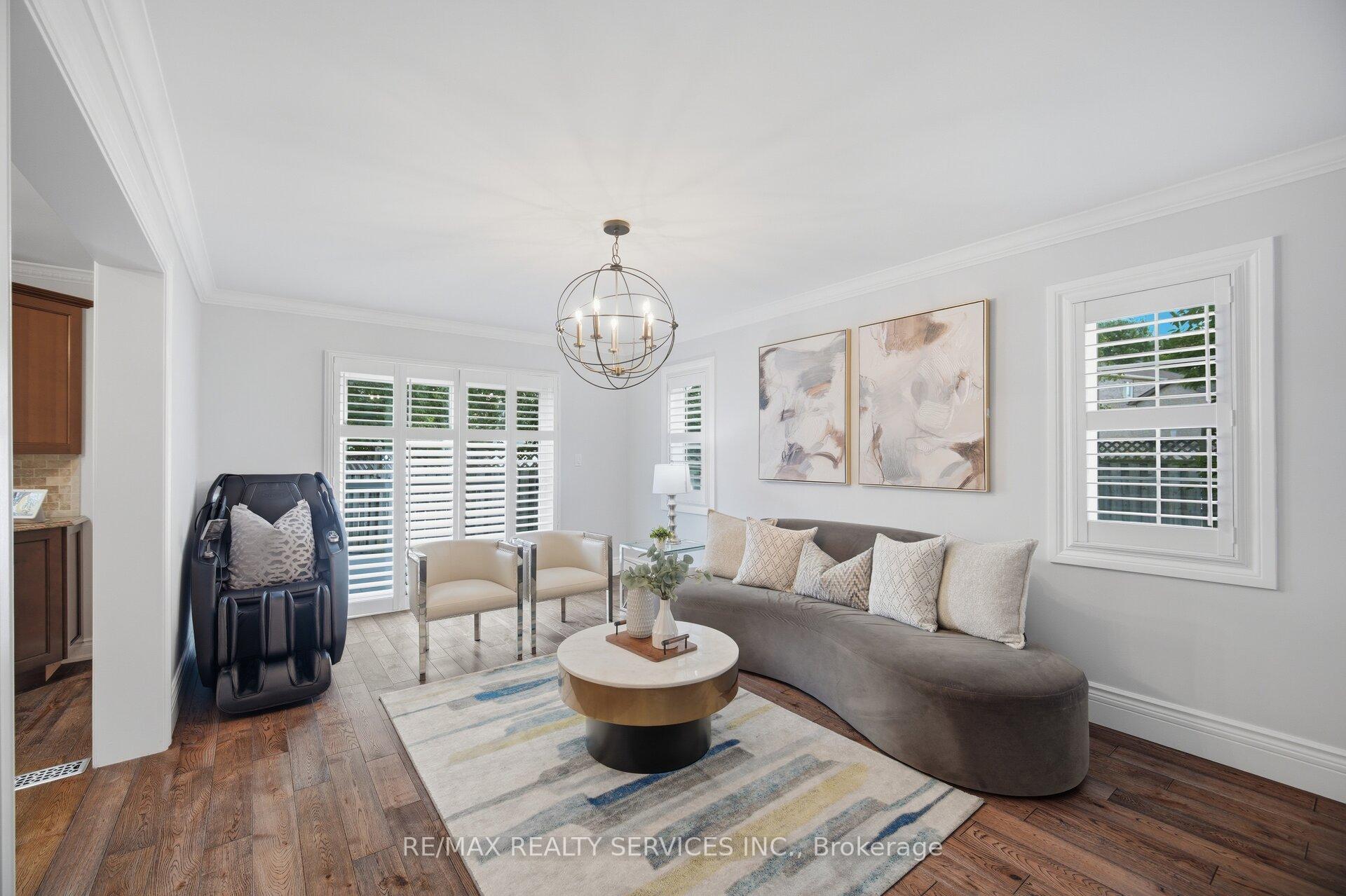 Photo 16 of 35 Glenmanor Drive, Brampton, Heart Lake West — HOMEH