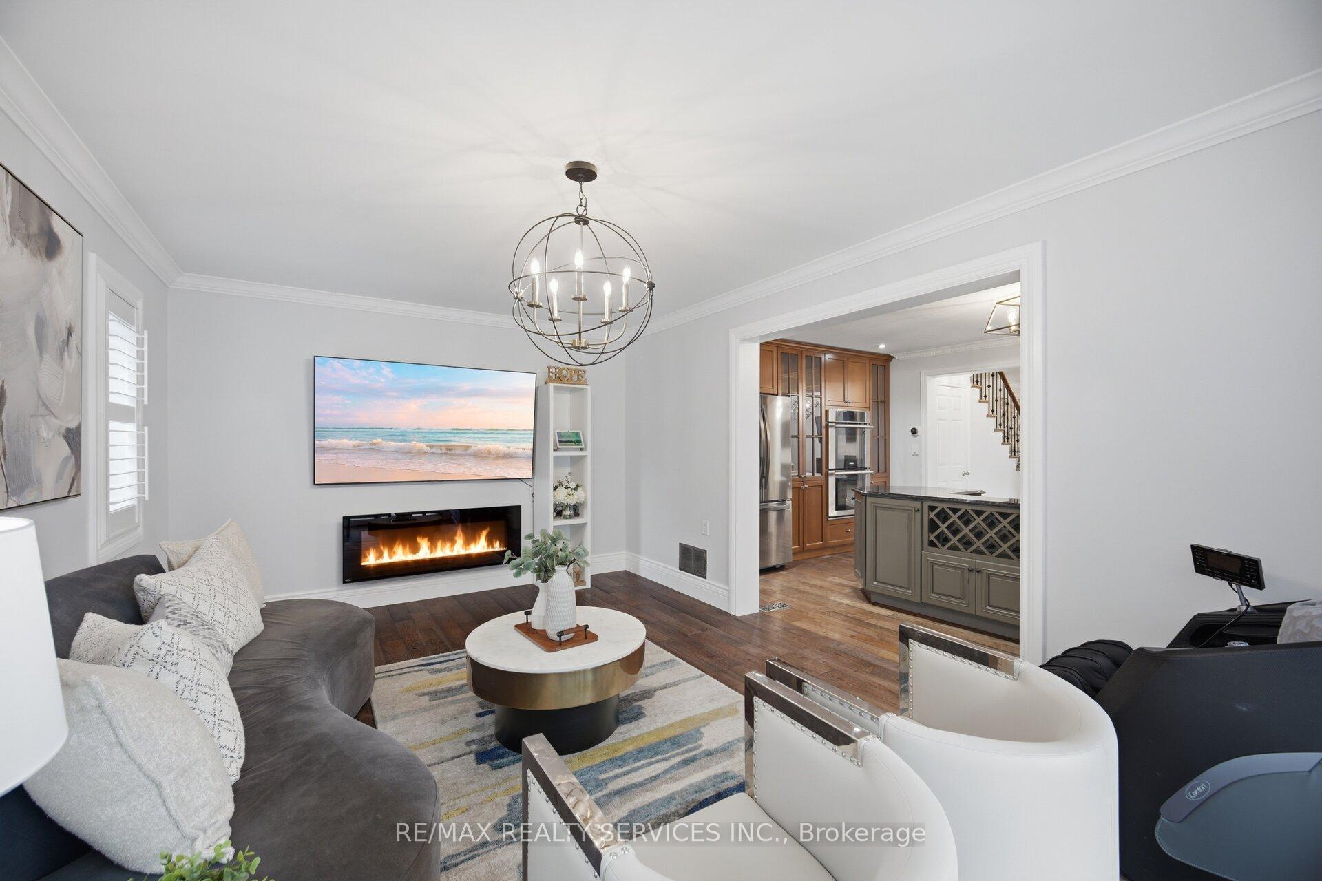 Photo 17 of 35 Glenmanor Drive, Brampton, Heart Lake West — HOMEH