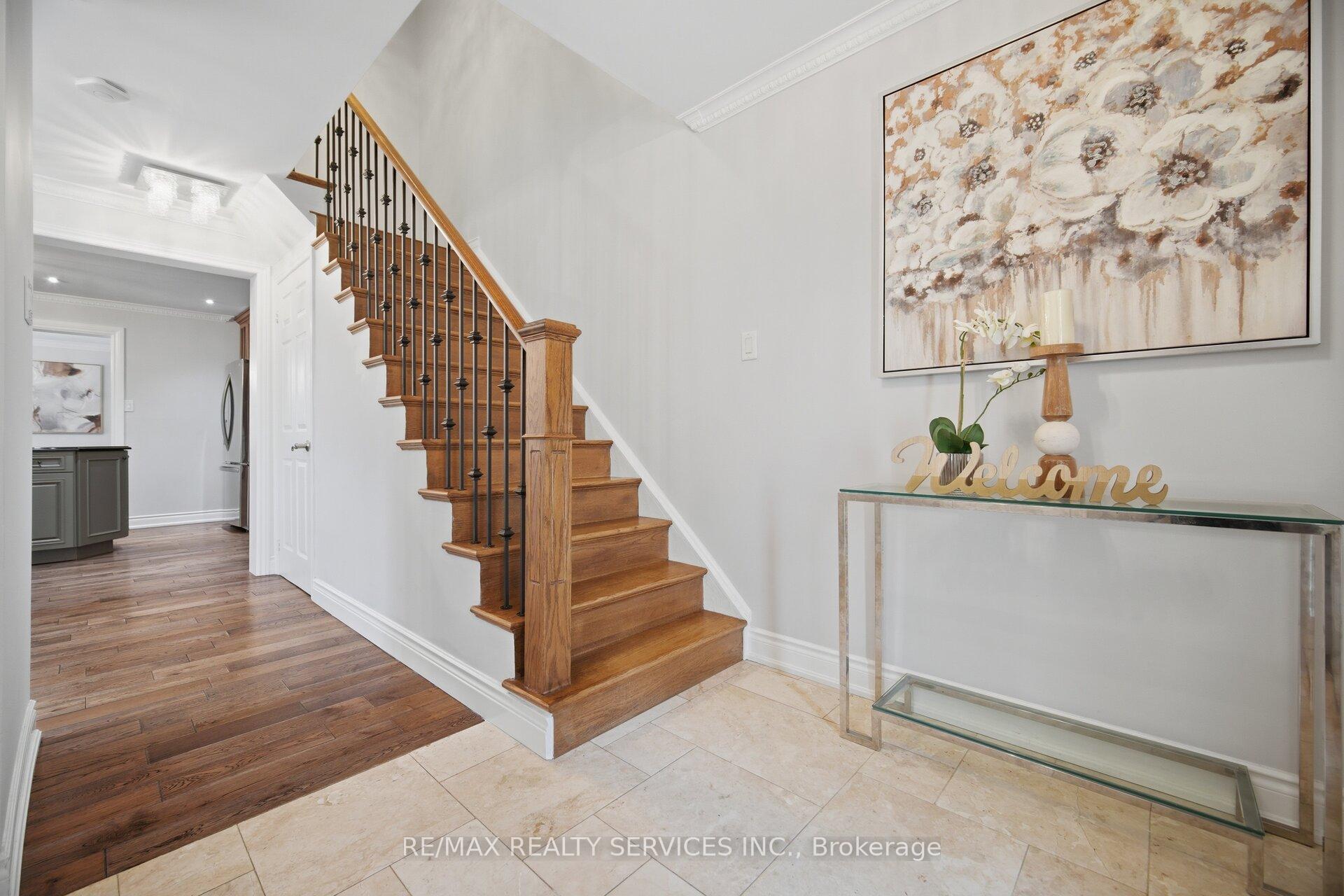 Photo 21 of 35 Glenmanor Drive, Brampton, Heart Lake West — HOMEH
