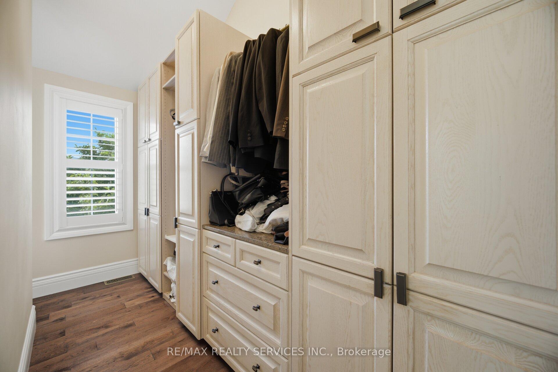 Photo 28 of 35 Glenmanor Drive, Brampton, Heart Lake West — HOMEH
