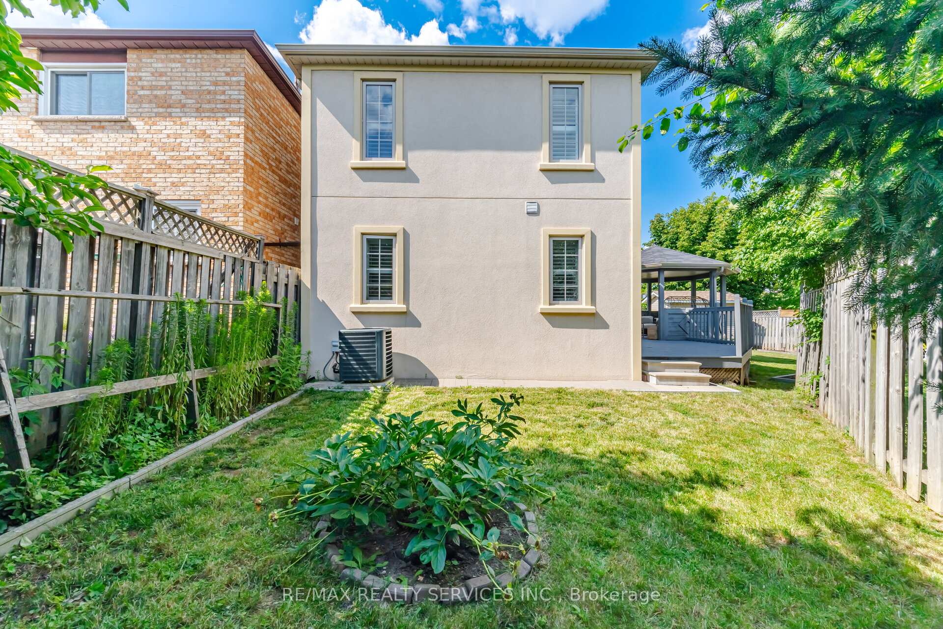 Photo 50 of 35 Glenmanor Drive, Brampton, Heart Lake West — HOMEH