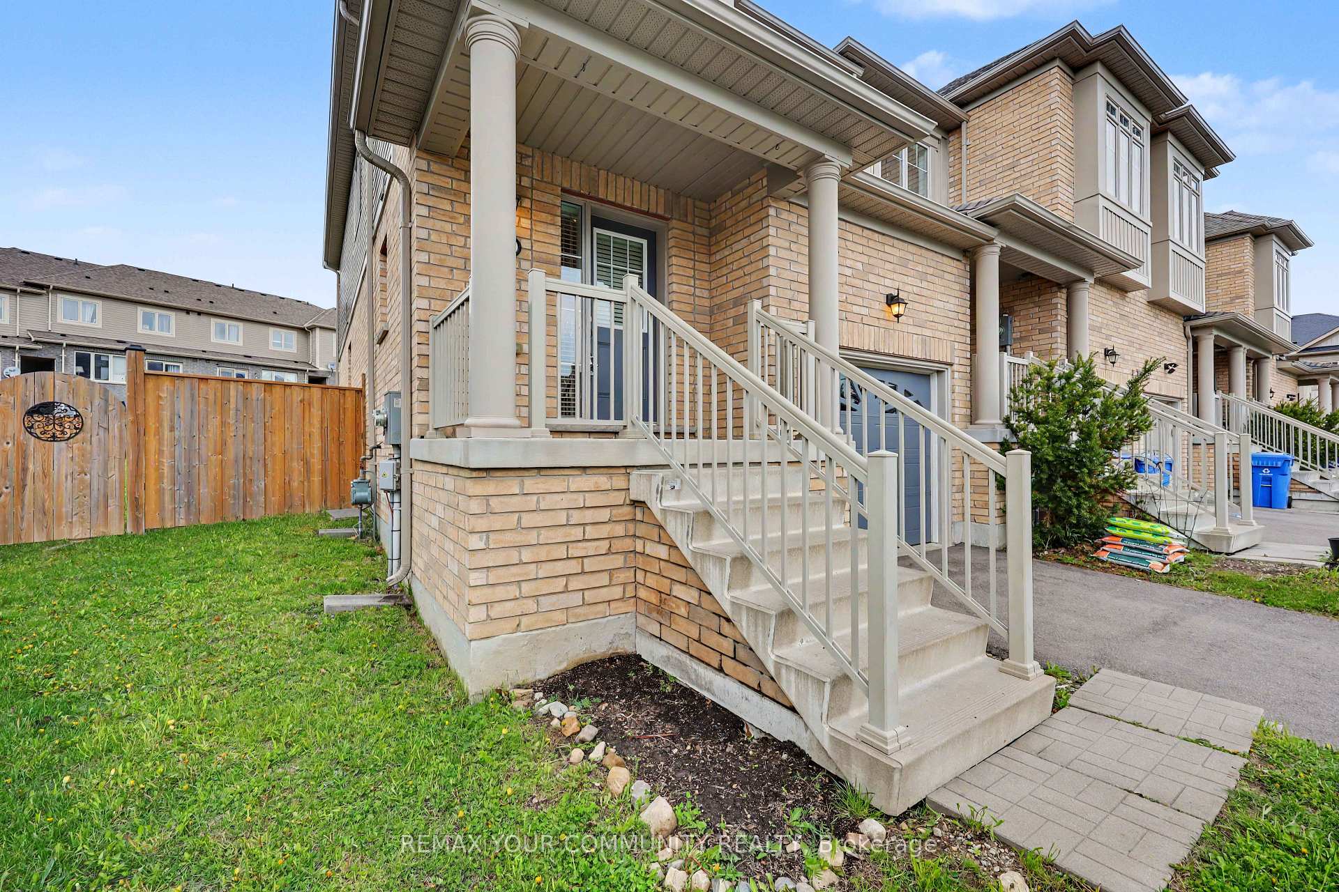 Photo 4 of 56 Skinner Drive, Guelph, Grange Road — HOMEH