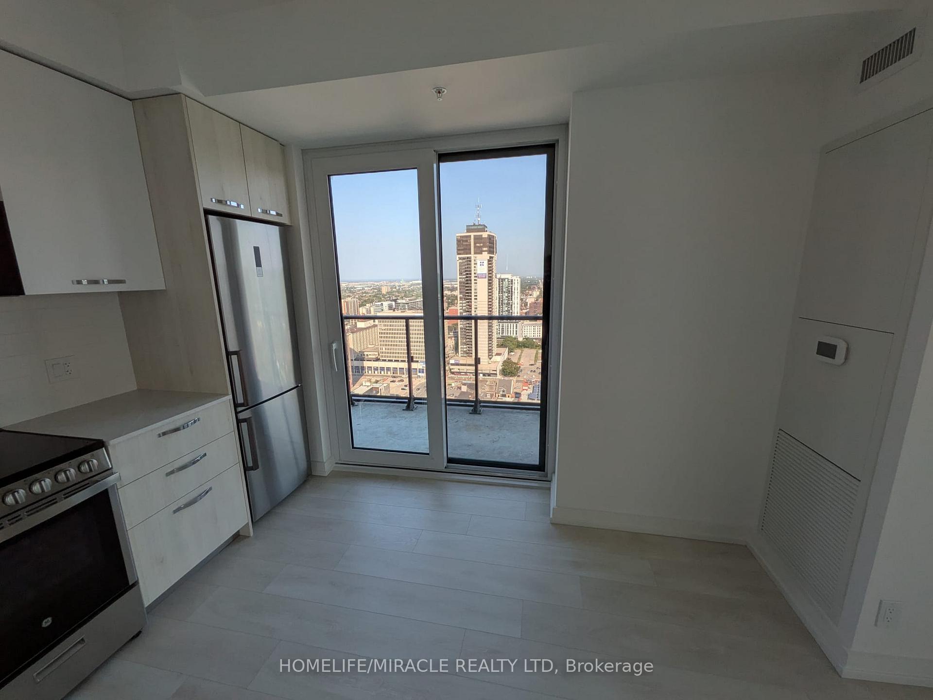 Photo 5 of Unit 2710, 75 James Street S, Hamilton, Corktown — HOMEH