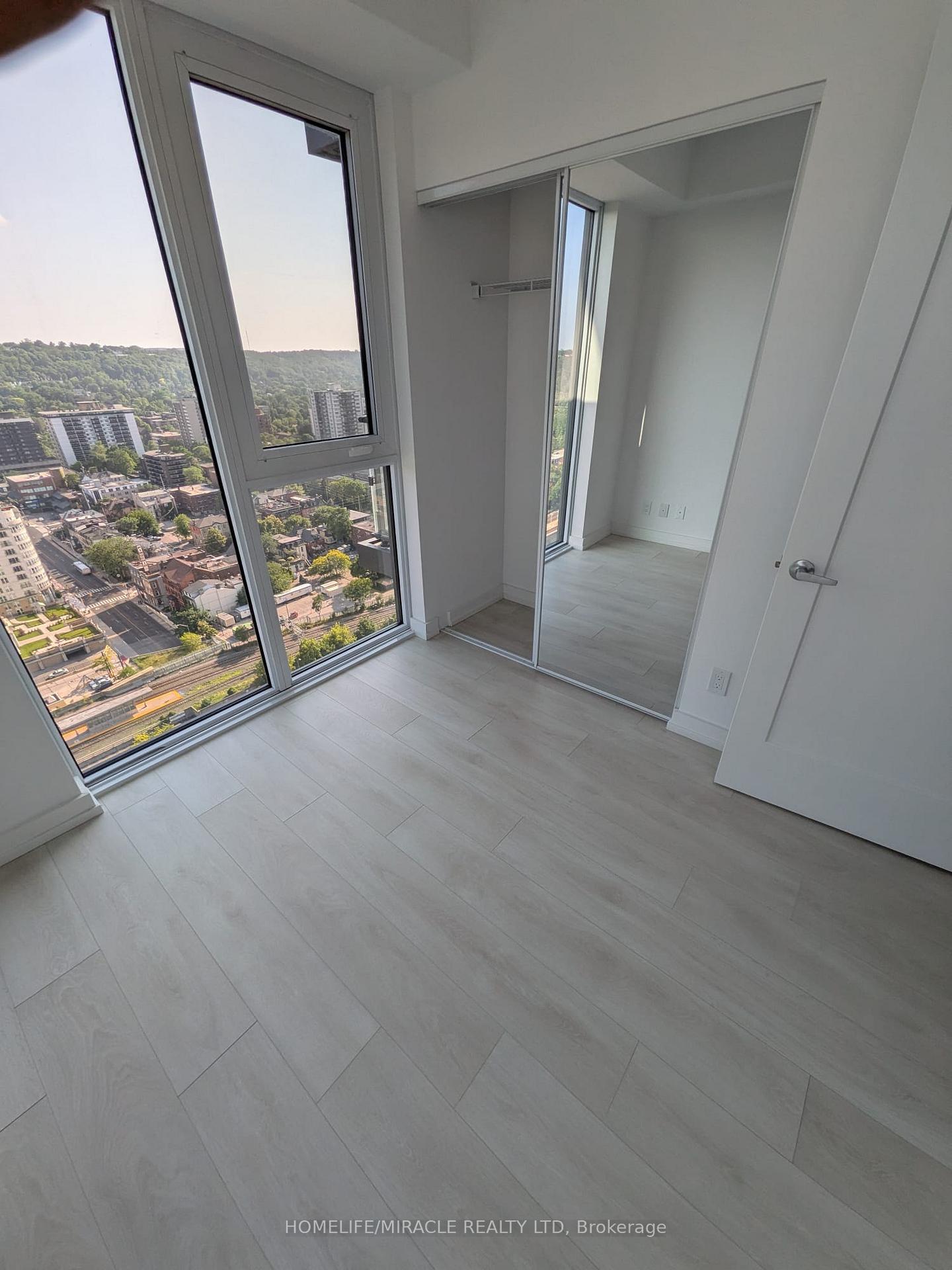 Photo 8 of Unit 2710, 75 James Street S, Hamilton, Corktown — HOMEH