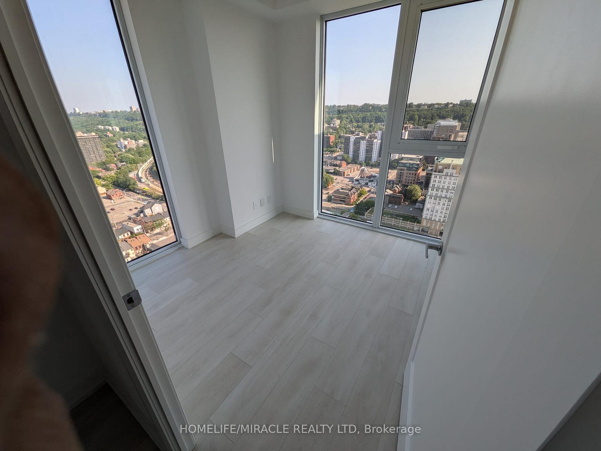 Photo 10 of Unit 2710, 75 James Street S, Hamilton, Corktown — HOMEH