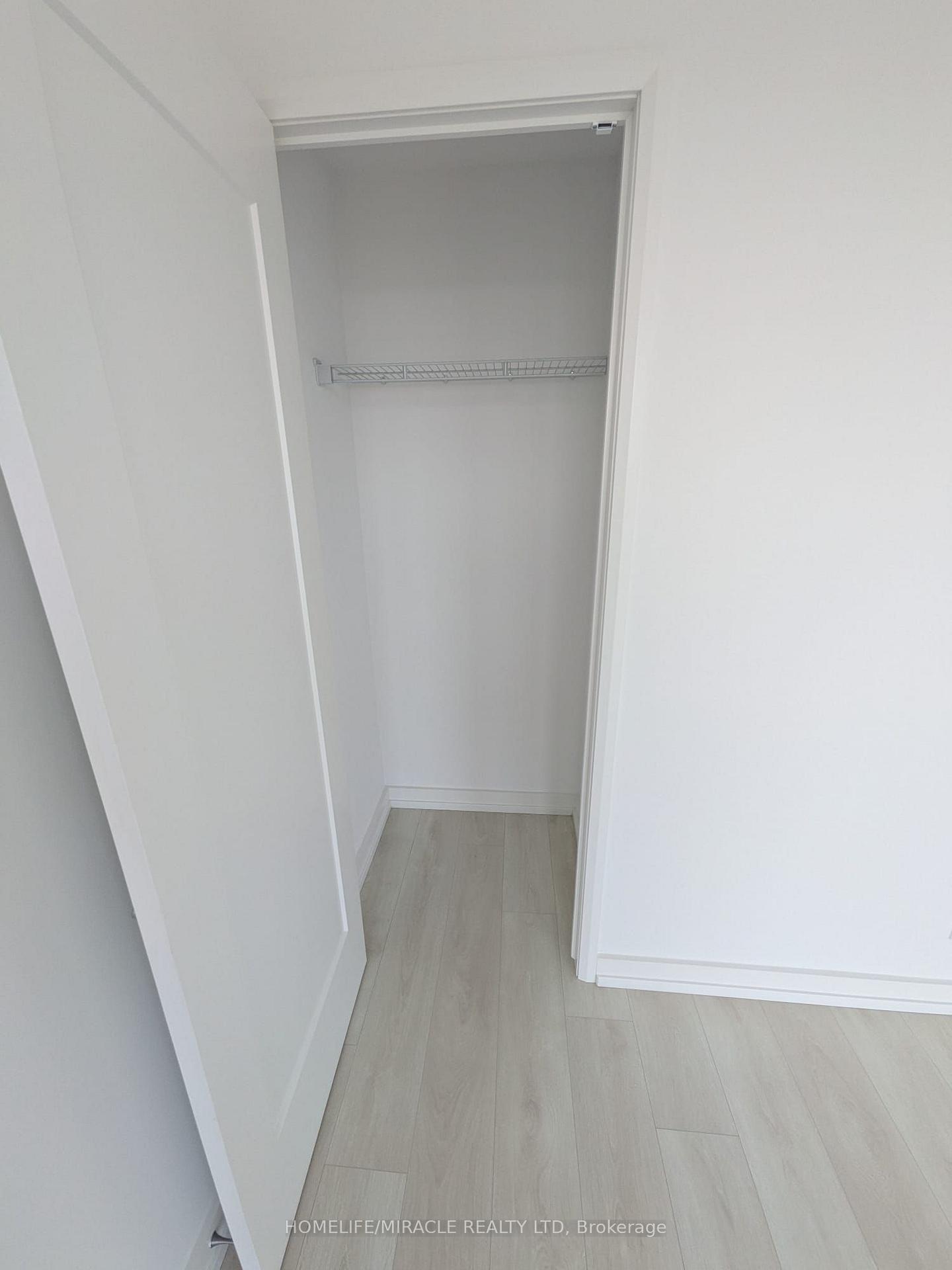 Photo 11 of Unit 2710, 75 James Street S, Hamilton, Corktown — HOMEH