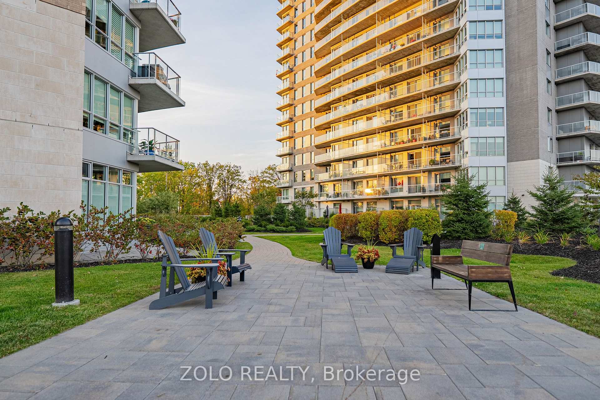 Photo 4 of Unit 1106, 200 Inlet Private, Ottawa, Fallingbrook/Gardenway South — HOMEH