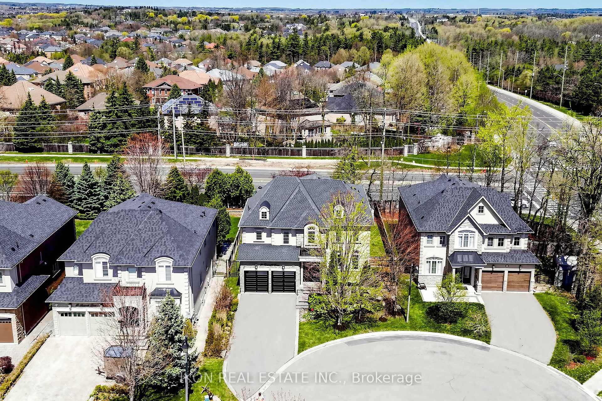 Photo 5 of 20 16th Lane, Markham, Unionville — HOMEH