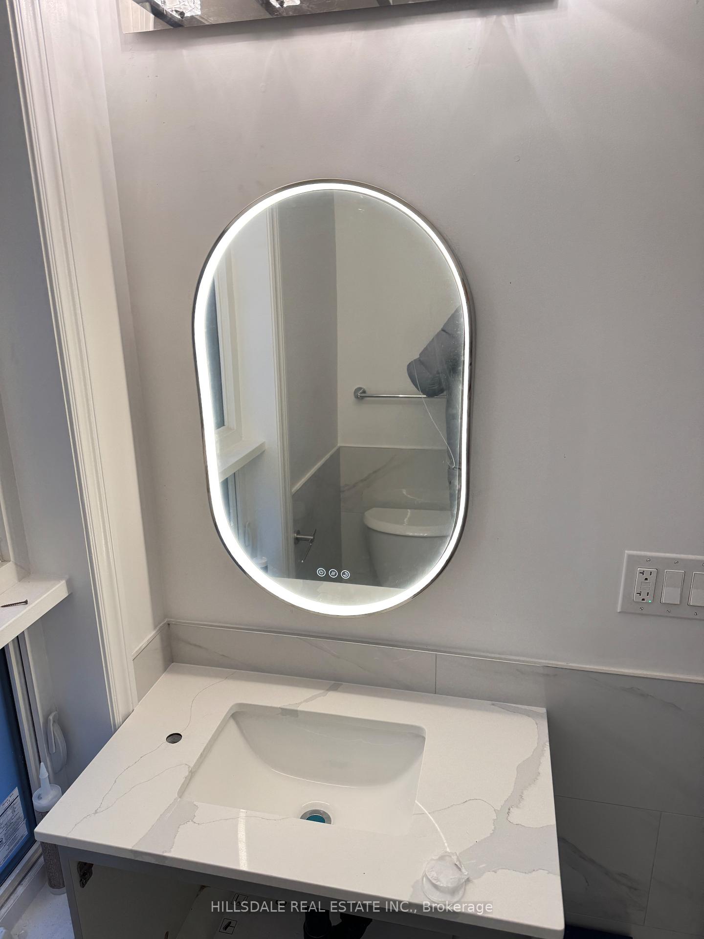 Photo 5 of Unit UPPER UNIT, 687 Markham Street, Toronto, The Annex — HOMEH