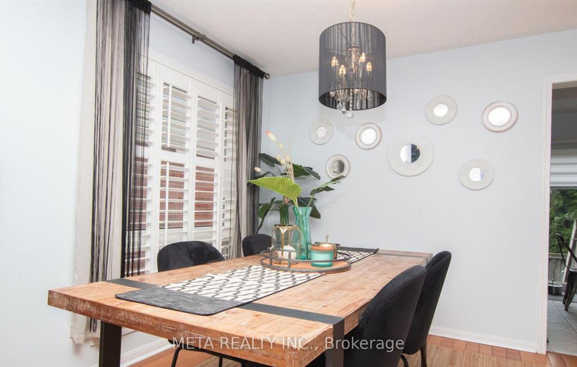 Photo 4 of 2109 Dunmore Avenue, Burlington, Orchard — HOMEH