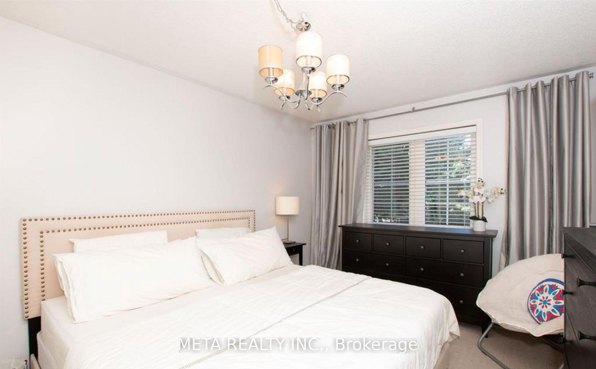 Photo 14 of 2109 Dunmore Avenue, Burlington, Orchard — HOMEH