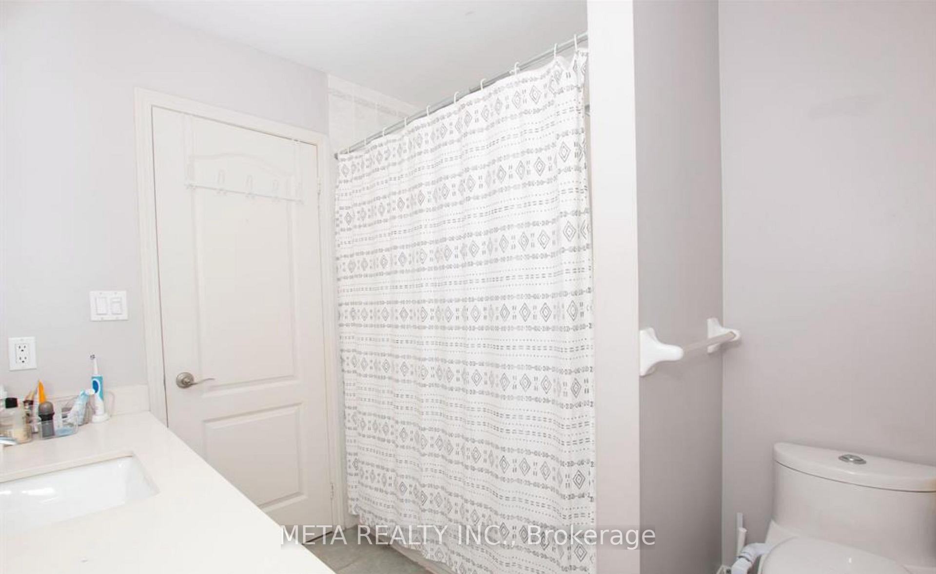 Photo 15 of 2109 Dunmore Avenue, Burlington, Orchard — HOMEH