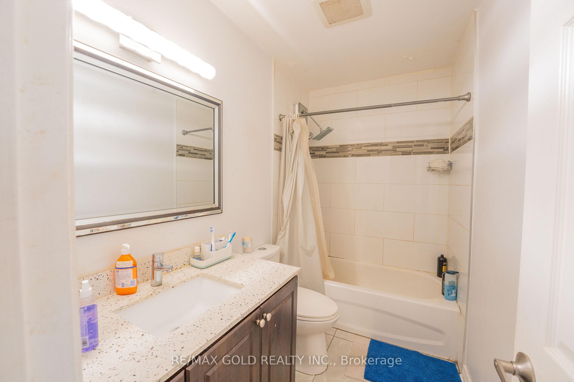 Photo 26 of Unit 107, 900 Central Park Drive, Brampton, Northgate — HOMEH