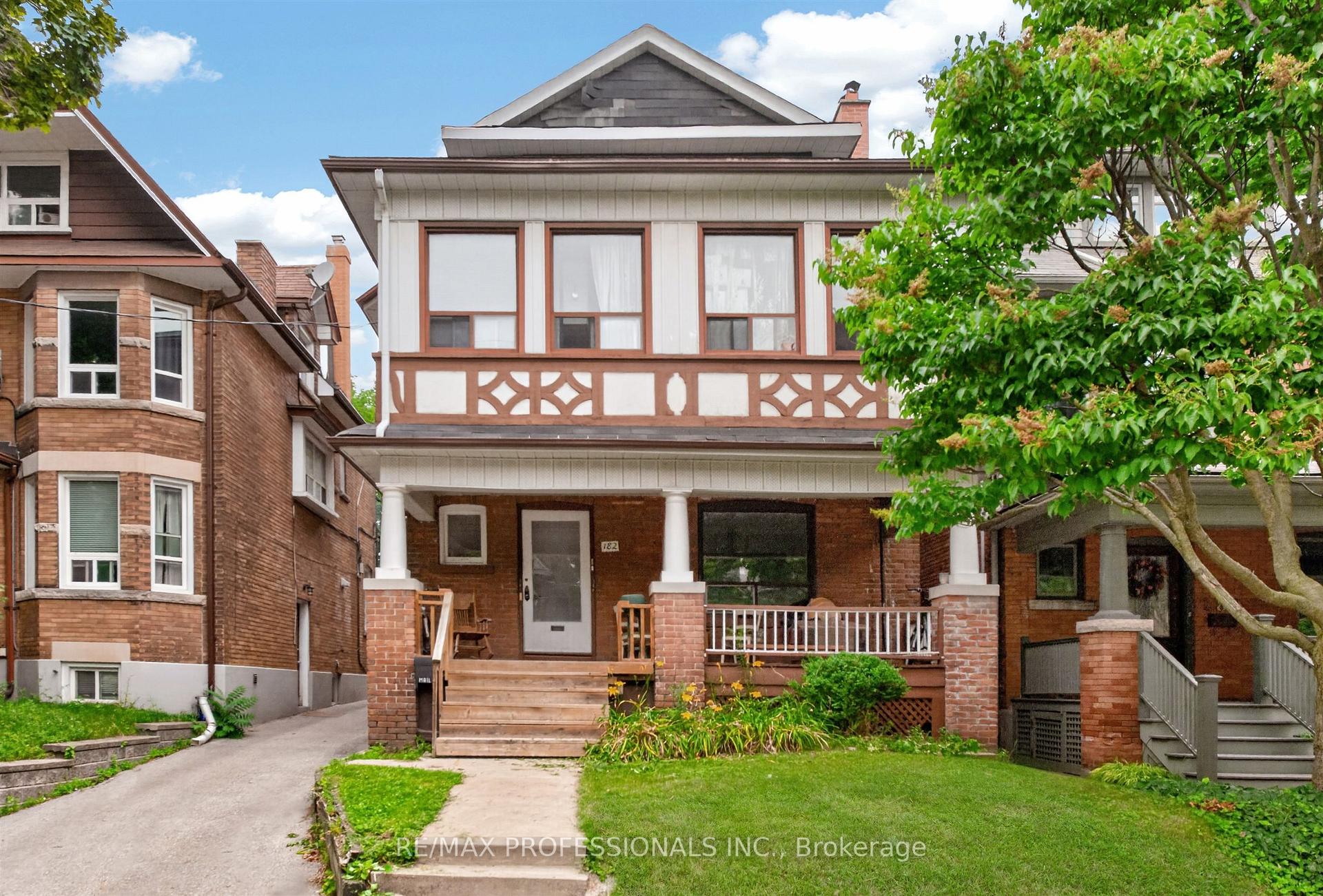 Photo 3 of 182 Geoffrey Street, Toronto, High Park-Swansea — HOMEH