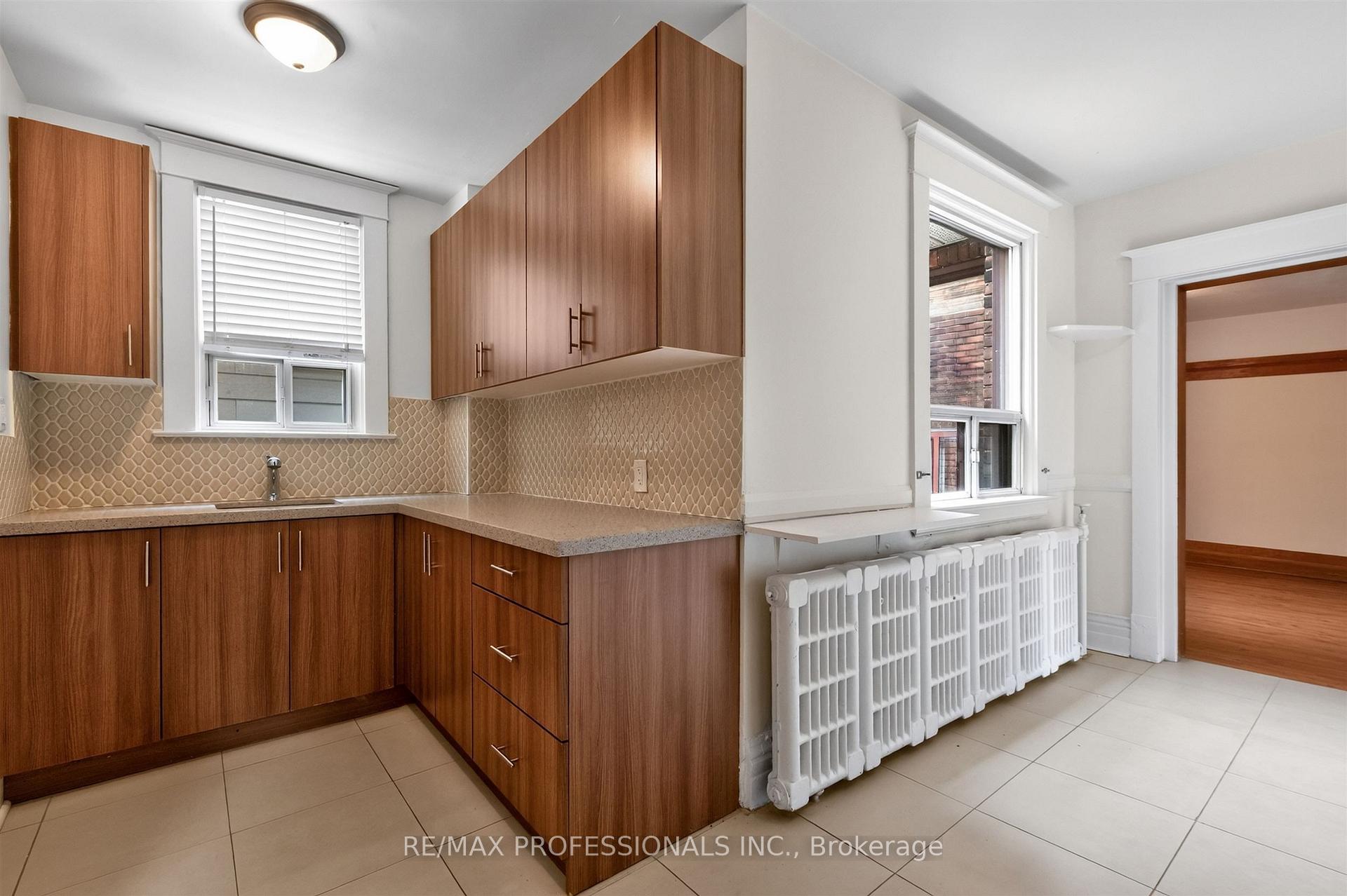 Photo 23 of 182 Geoffrey Street, Toronto, High Park-Swansea — HOMEH