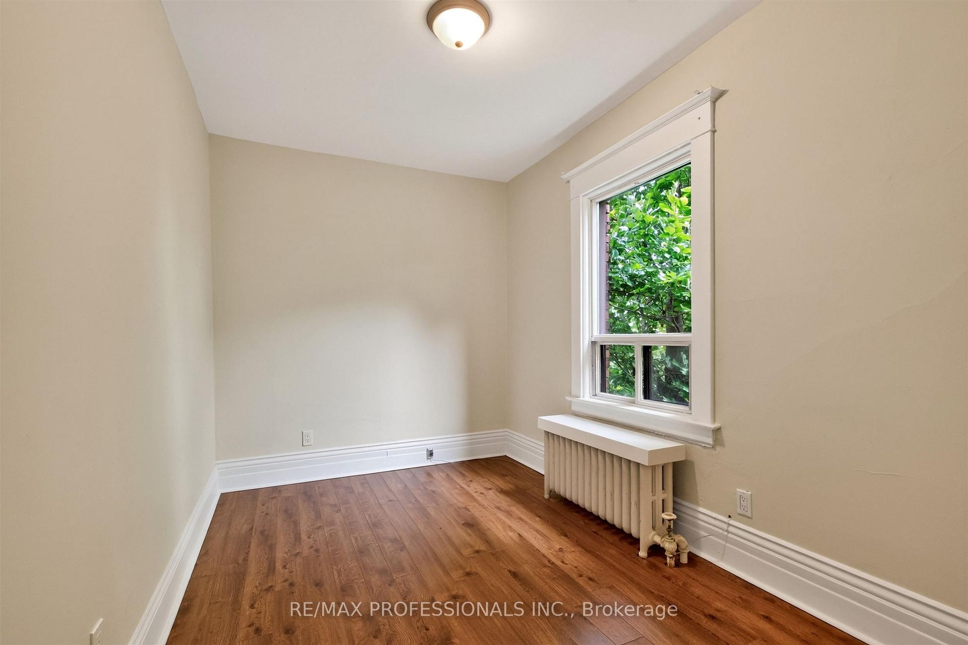 Photo 26 of 182 Geoffrey Street, Toronto, High Park-Swansea — HOMEH