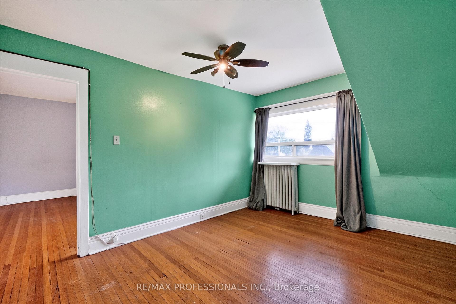 Photo 34 of 182 Geoffrey Street, Toronto, High Park-Swansea — HOMEH