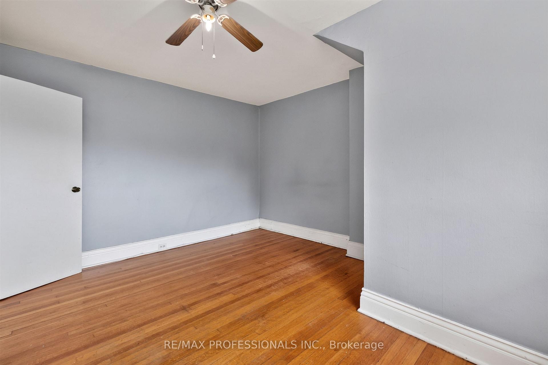 Photo 35 of 182 Geoffrey Street, Toronto, High Park-Swansea — HOMEH