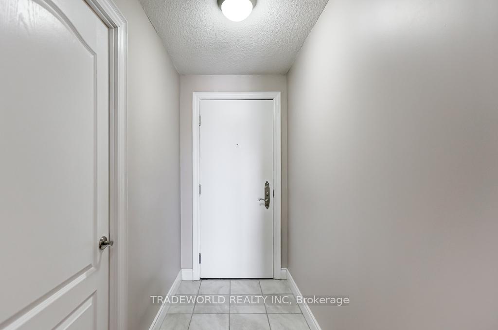 Photo 5 of Unit 501, 51 Saddlecreek Drive, Markham, Commerce Valley — HOMEH