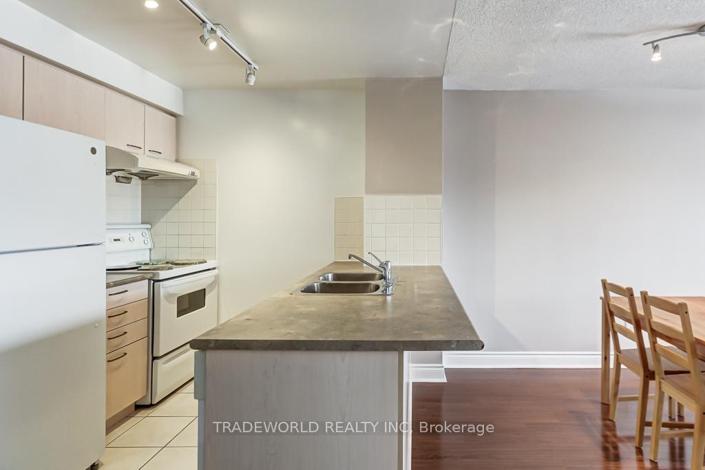 Photo 7 of Unit 501, 51 Saddlecreek Drive, Markham, Commerce Valley — HOMEH