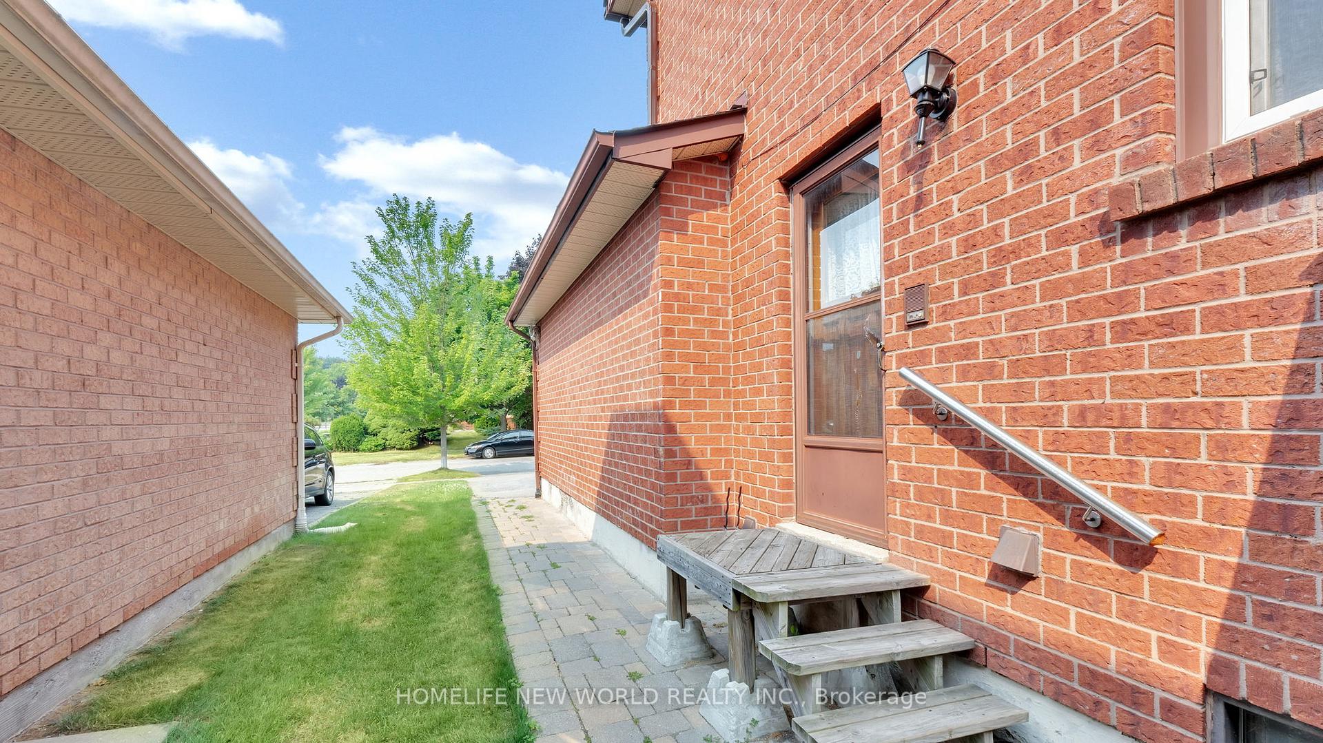 Photo 4 of 1251 Fawndale Road, Pickering, Rougemount — HOMEH