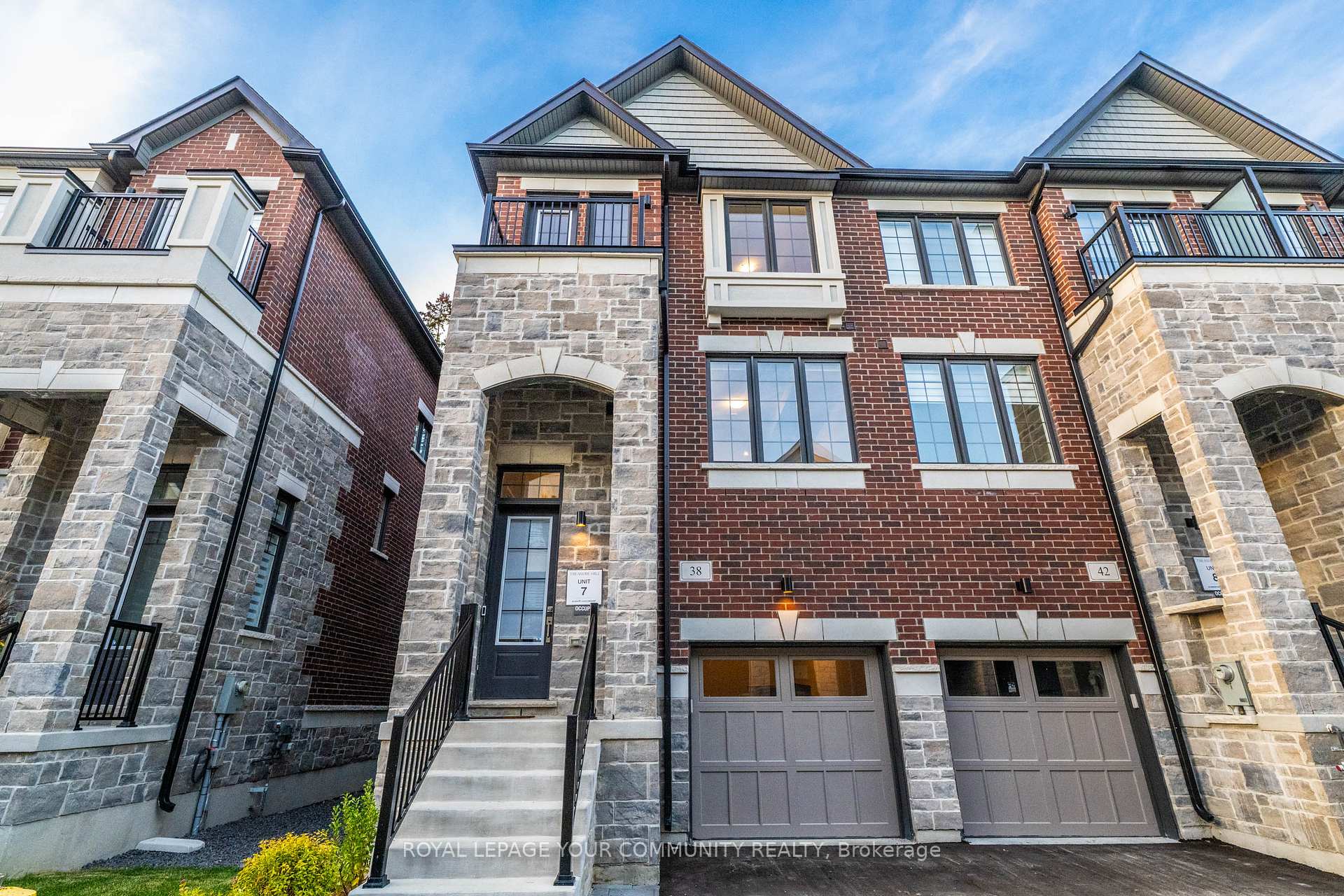 Photo 1 of 38 Arbour Green Crescent, Vaughan, Kleinburg — HOMEH