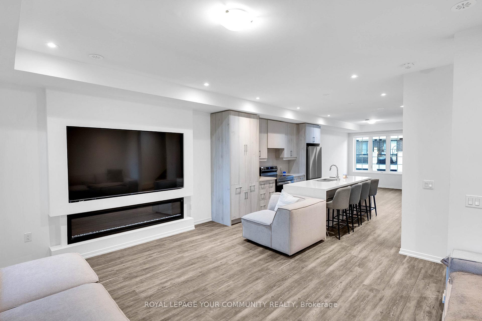 Photo 10 of 38 Arbour Green Crescent, Vaughan, Kleinburg — HOMEH