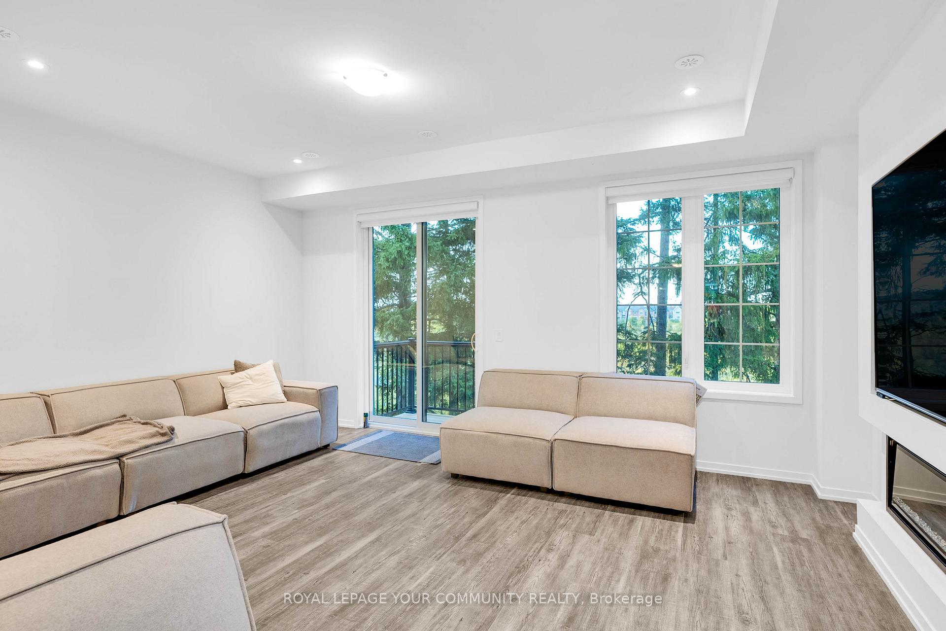 Photo 16 of 38 Arbour Green Crescent, Vaughan, Kleinburg — HOMEH