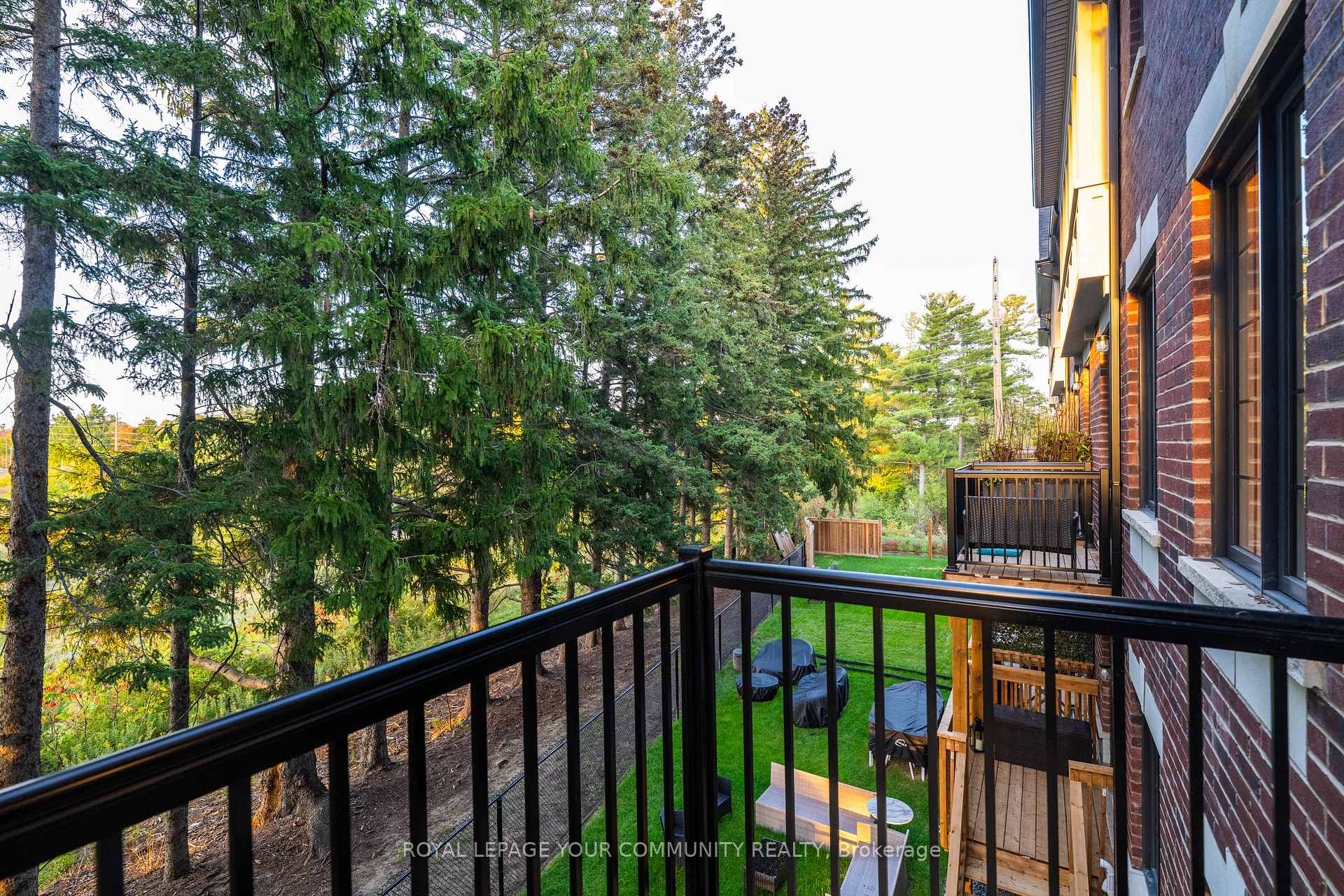 Photo 20 of 38 Arbour Green Crescent, Vaughan, Kleinburg — HOMEH