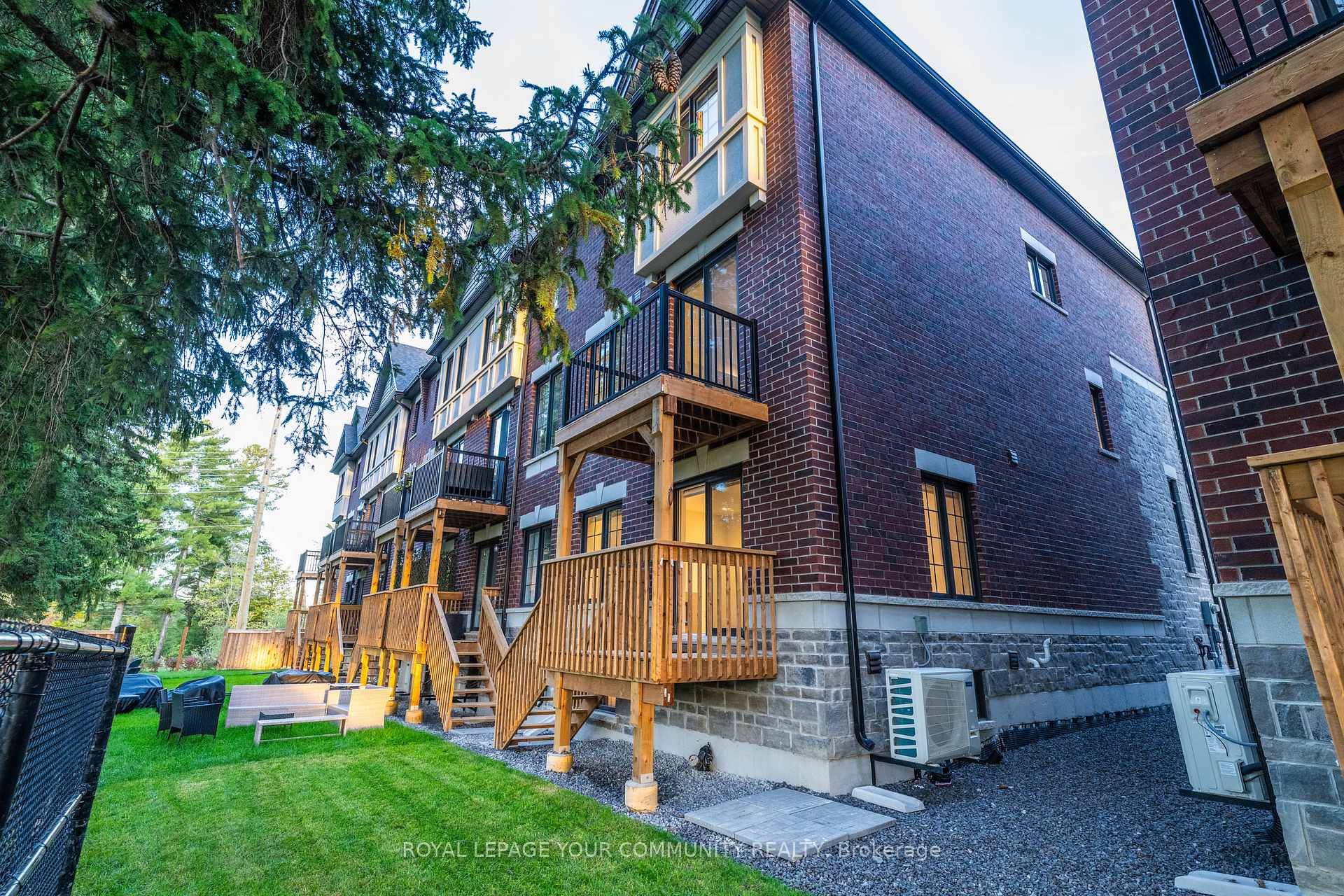 Photo 38 of 38 Arbour Green Crescent, Vaughan, Kleinburg — HOMEH