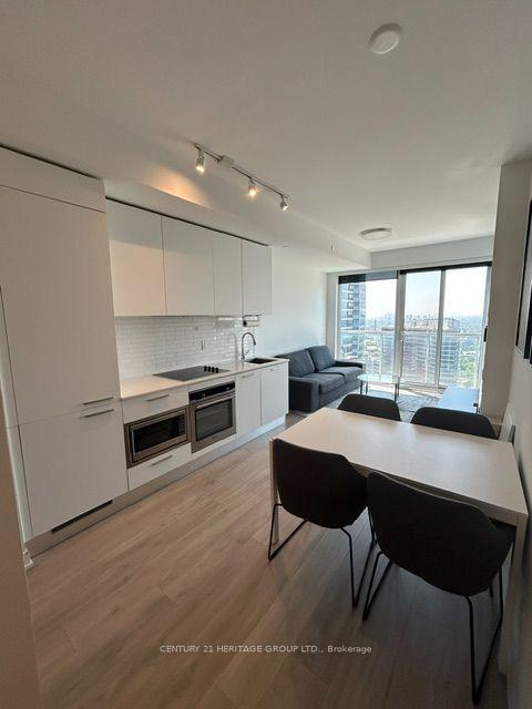 Photo 9 of Unit 4013, 3 Gloucester Street, Toronto, Church-Yonge Corridor — HOMEH