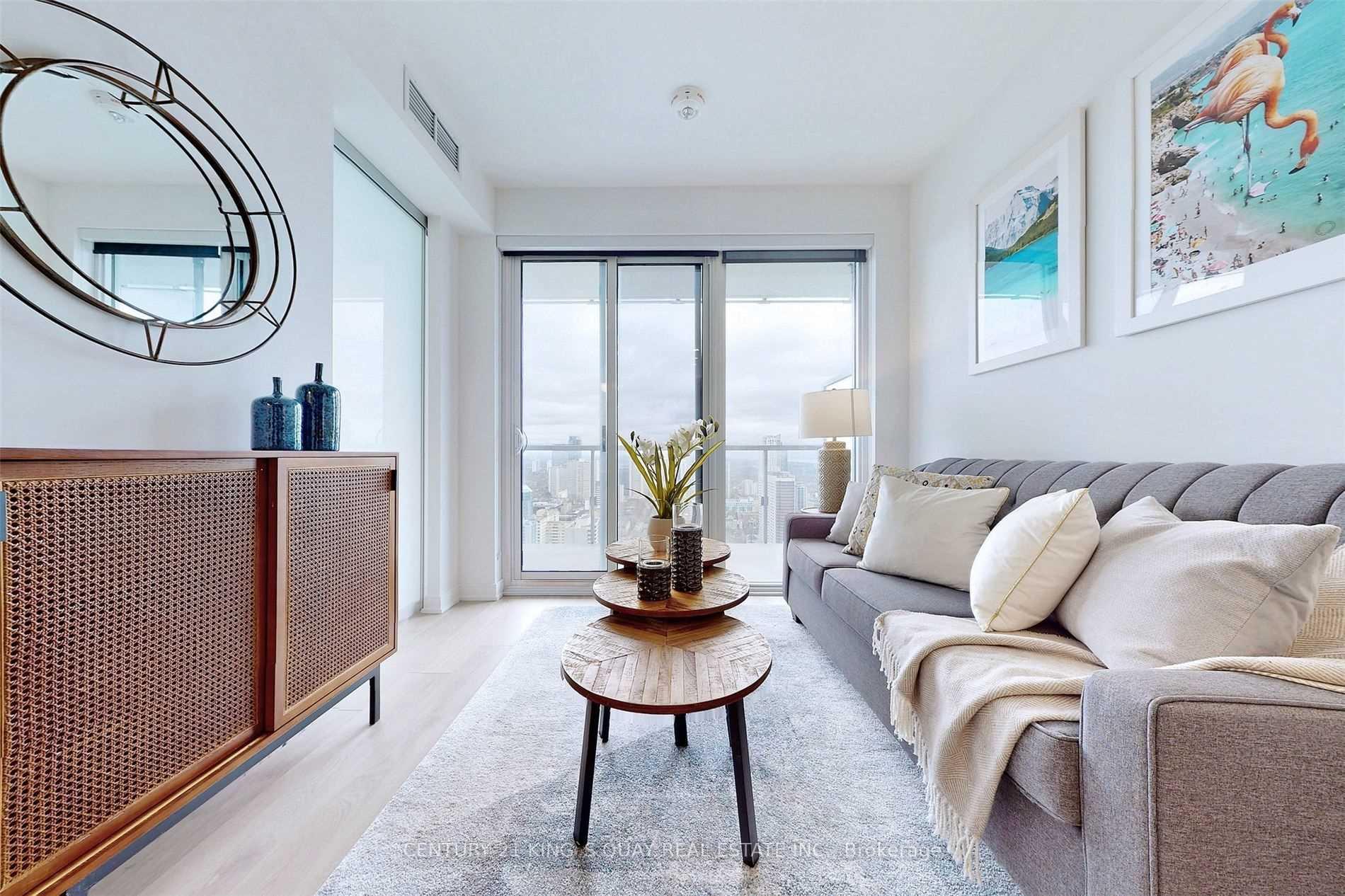 Photo 3 of Unit 3803, 3 Gloucester Street, Toronto, Church-Yonge Corridor — HOMEH