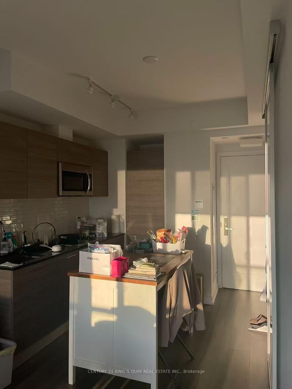 Photo 6 of Unit 3803, 3 Gloucester Street, Toronto, Church-Yonge Corridor — HOMEH