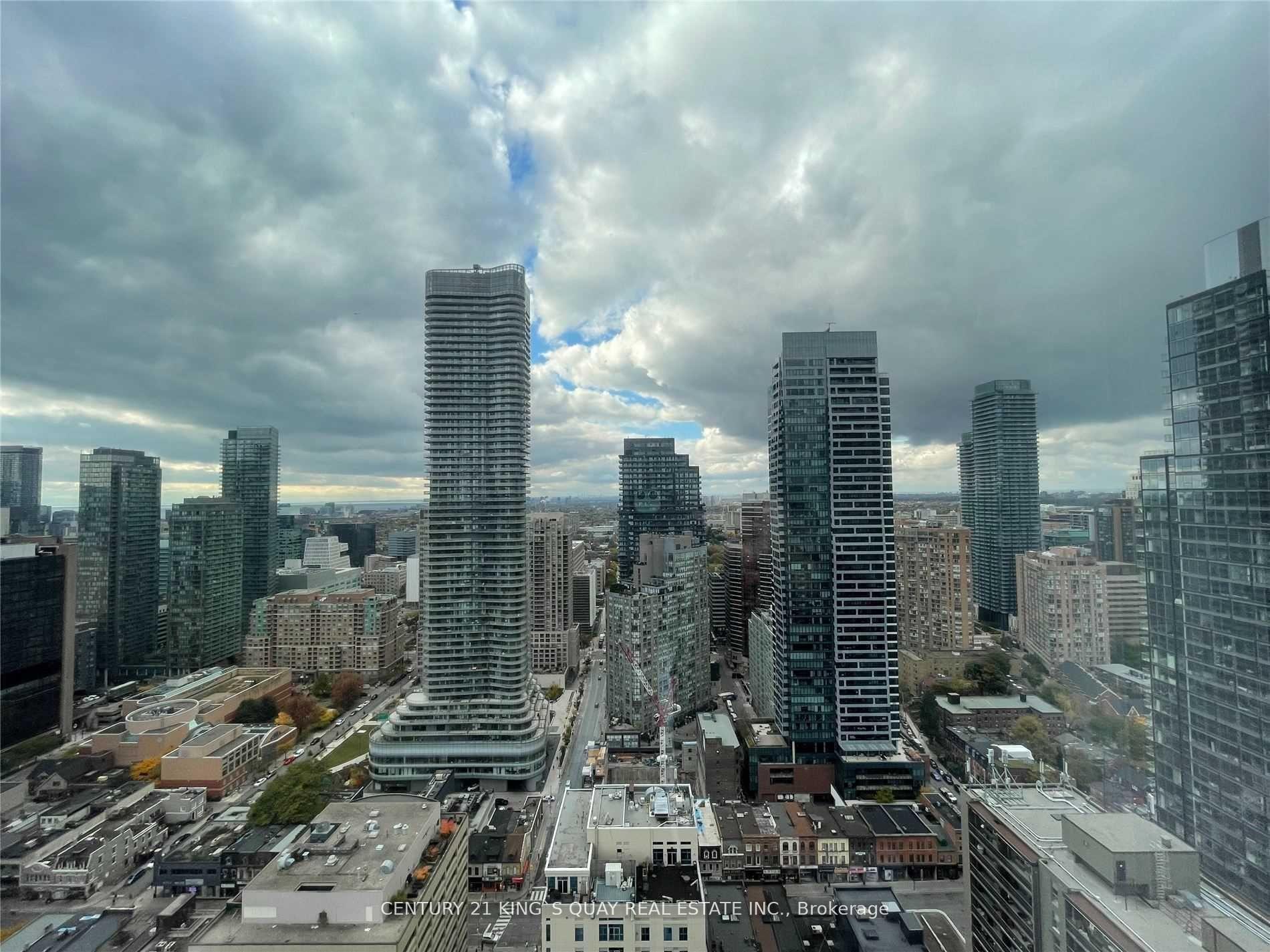 Photo 2 of Unit 3701, 28 Wellesley Street E, Toronto, Church-Yonge Corridor — HOMEH