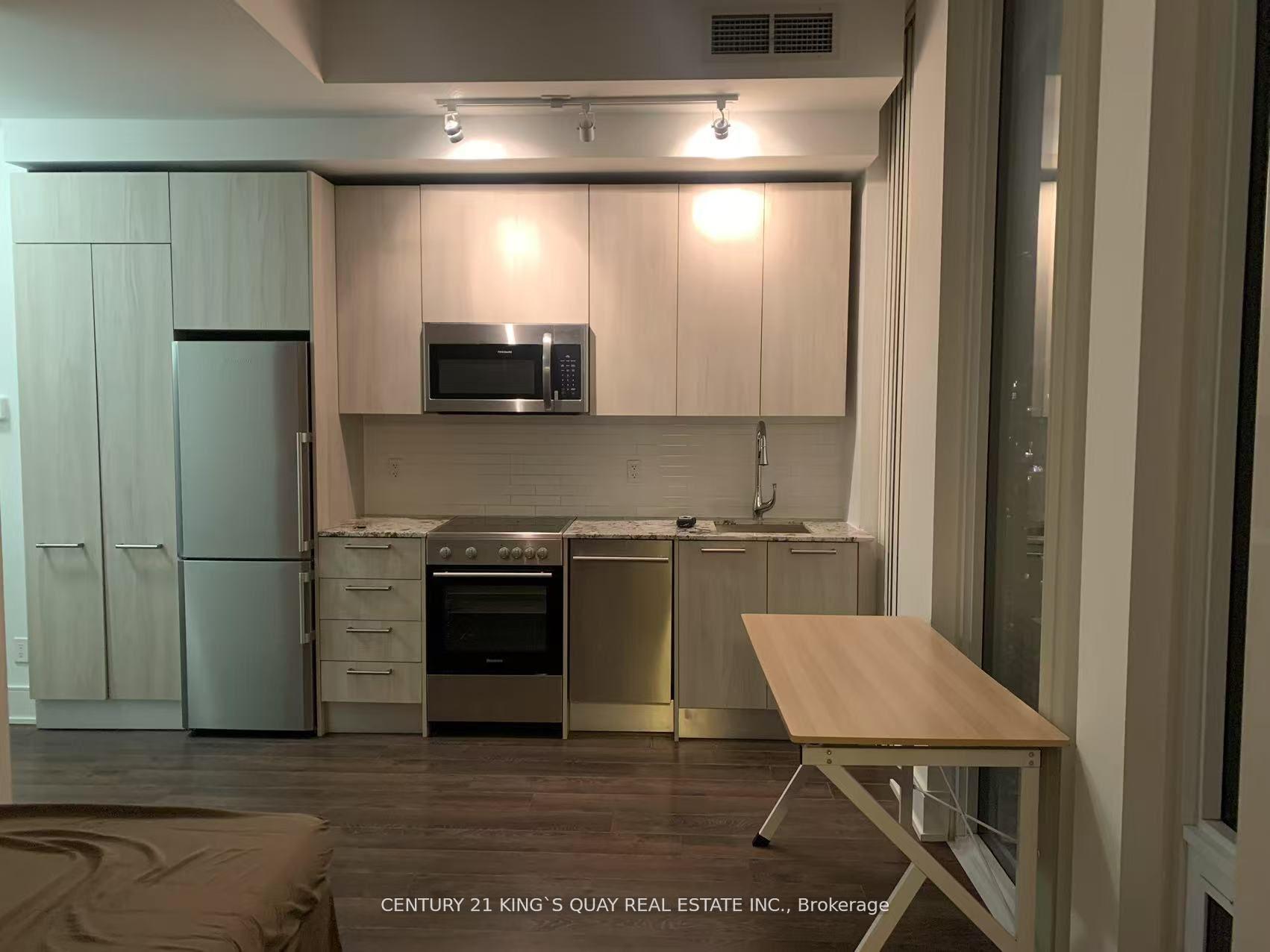 Photo 8 of Unit 3701, 28 Wellesley Street E, Toronto, Church-Yonge Corridor — HOMEH