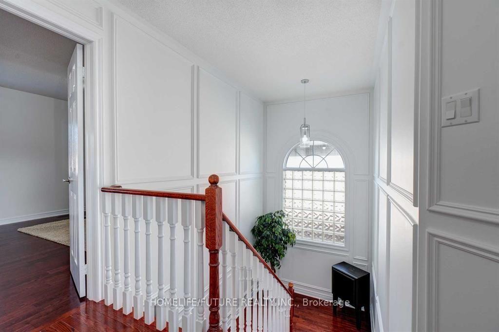 Photo 8 of Unit Main & 2nd, 109 Boxwood Crescent, Markham, Rouge Fairways — HOMEH