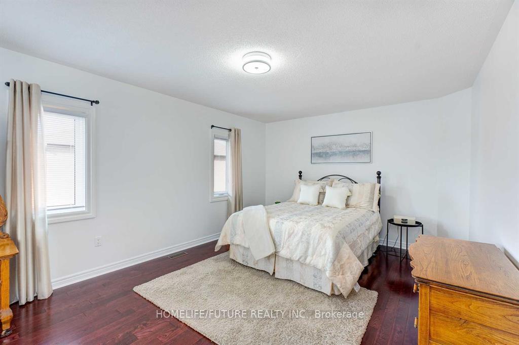Photo 9 of Unit Main & 2nd, 109 Boxwood Crescent, Markham, Rouge Fairways — HOMEH