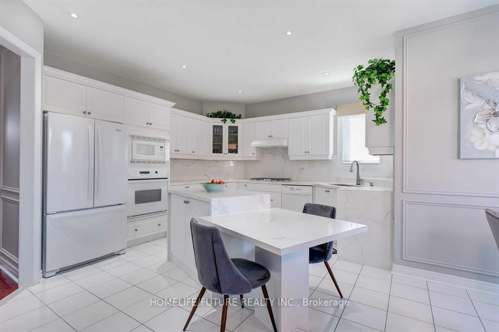 Photo 15 of Unit Main & 2nd, 109 Boxwood Crescent, Markham, Rouge Fairways — HOMEH