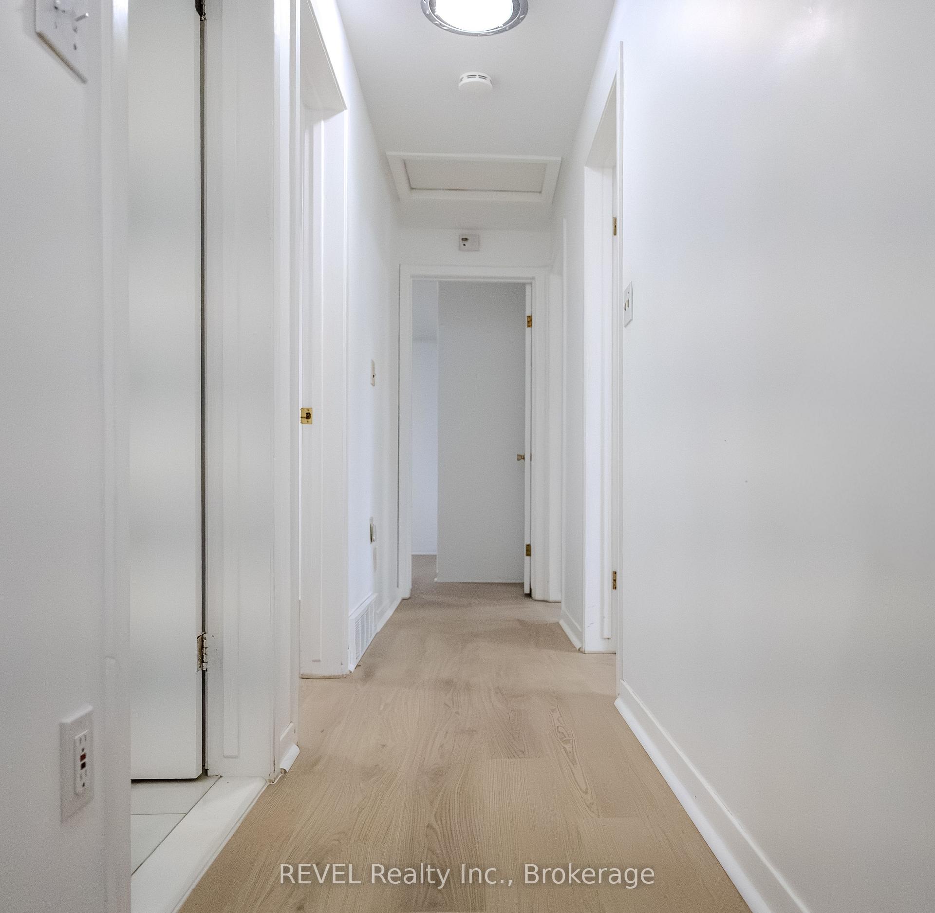 Photo 8 of 19 Woodington Crescent, St. Catharines, Glendale/Glenridge — HOMEH