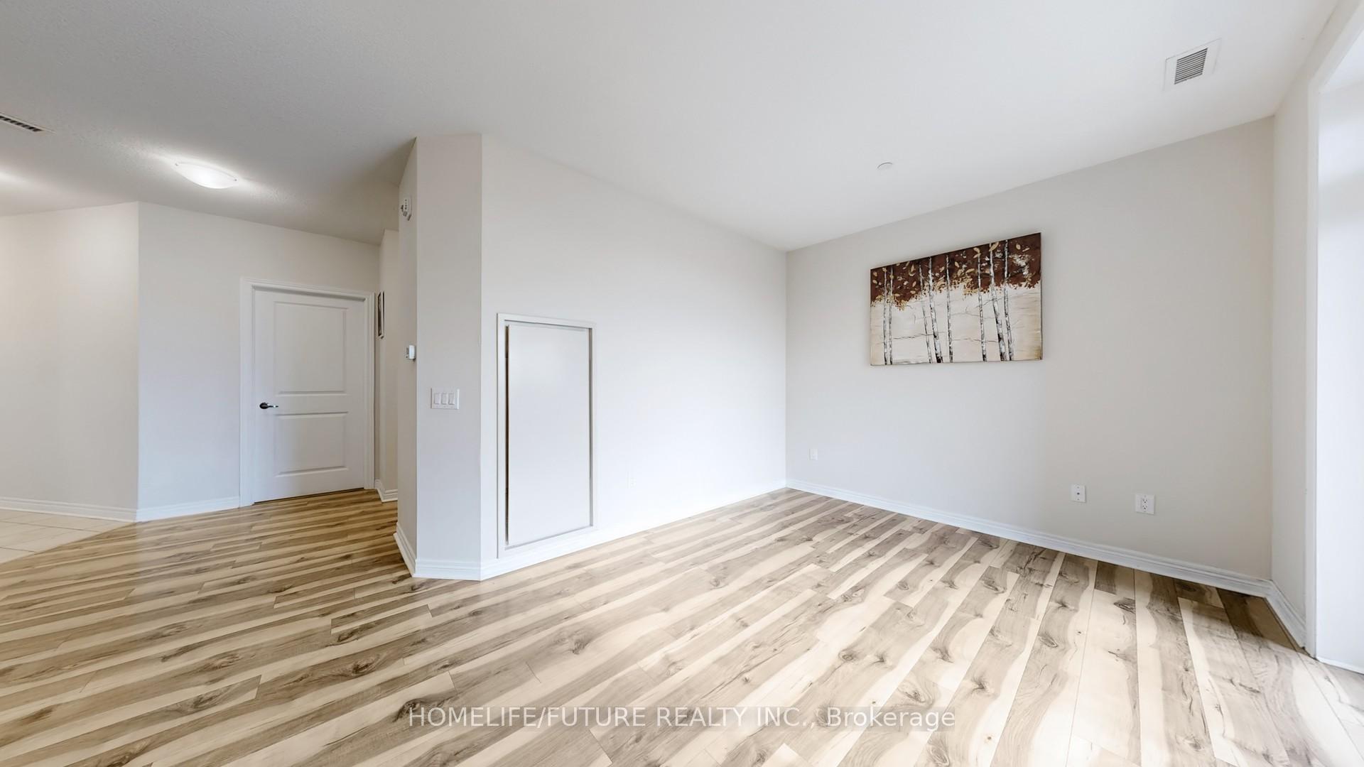 Photo 14 of Unit 809, 39 New Delhi Drive, Markham, Cedarwood — HOMEH